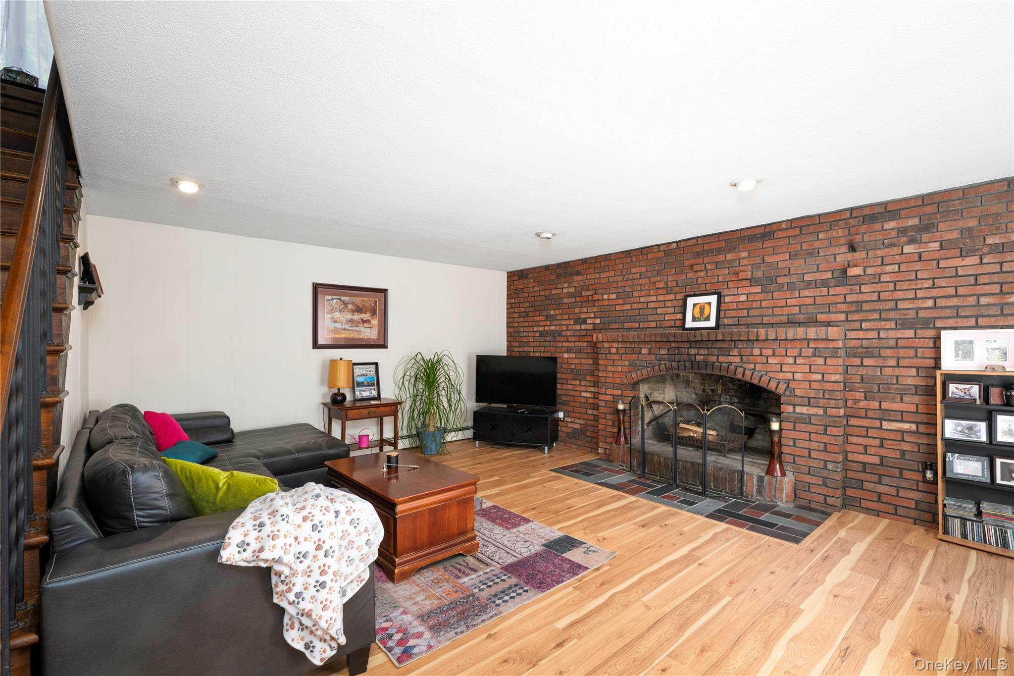 15 Storybook Lane – For Sale photo 8