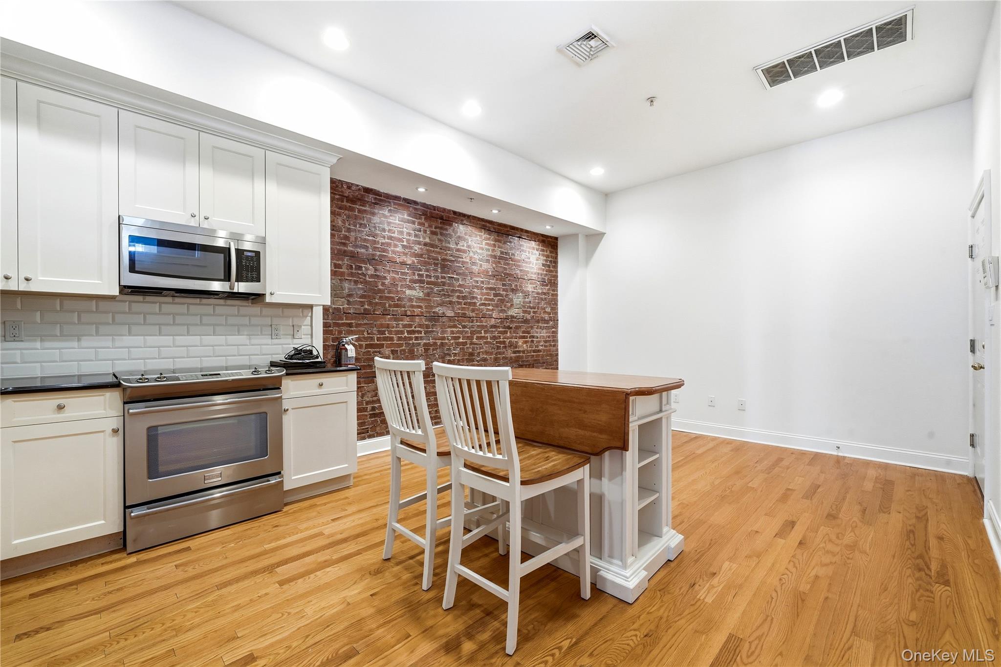 276 Main Street, Unit 2F photo 9