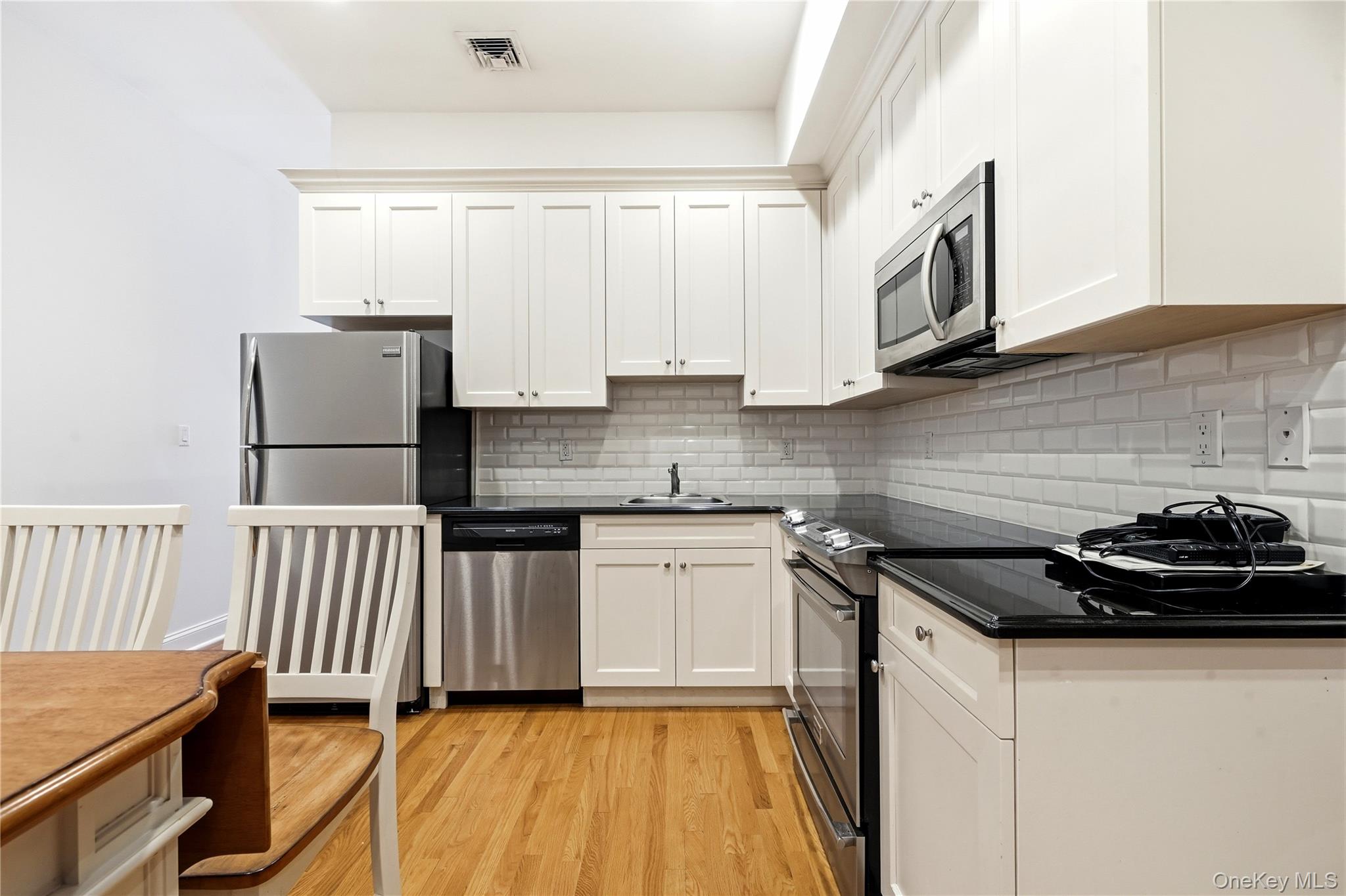 276 Main Street, Unit 2F photo 8