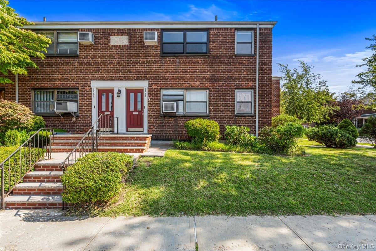 17-03 Utopia Parkway, Unit 2-48