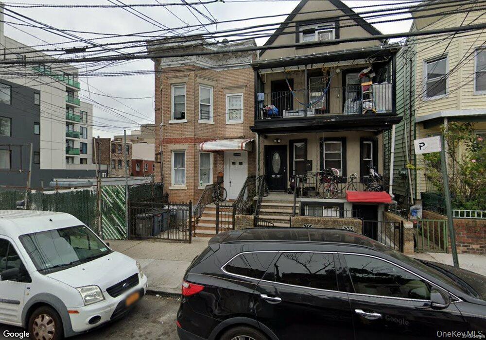 32-46 105 St – For Sale