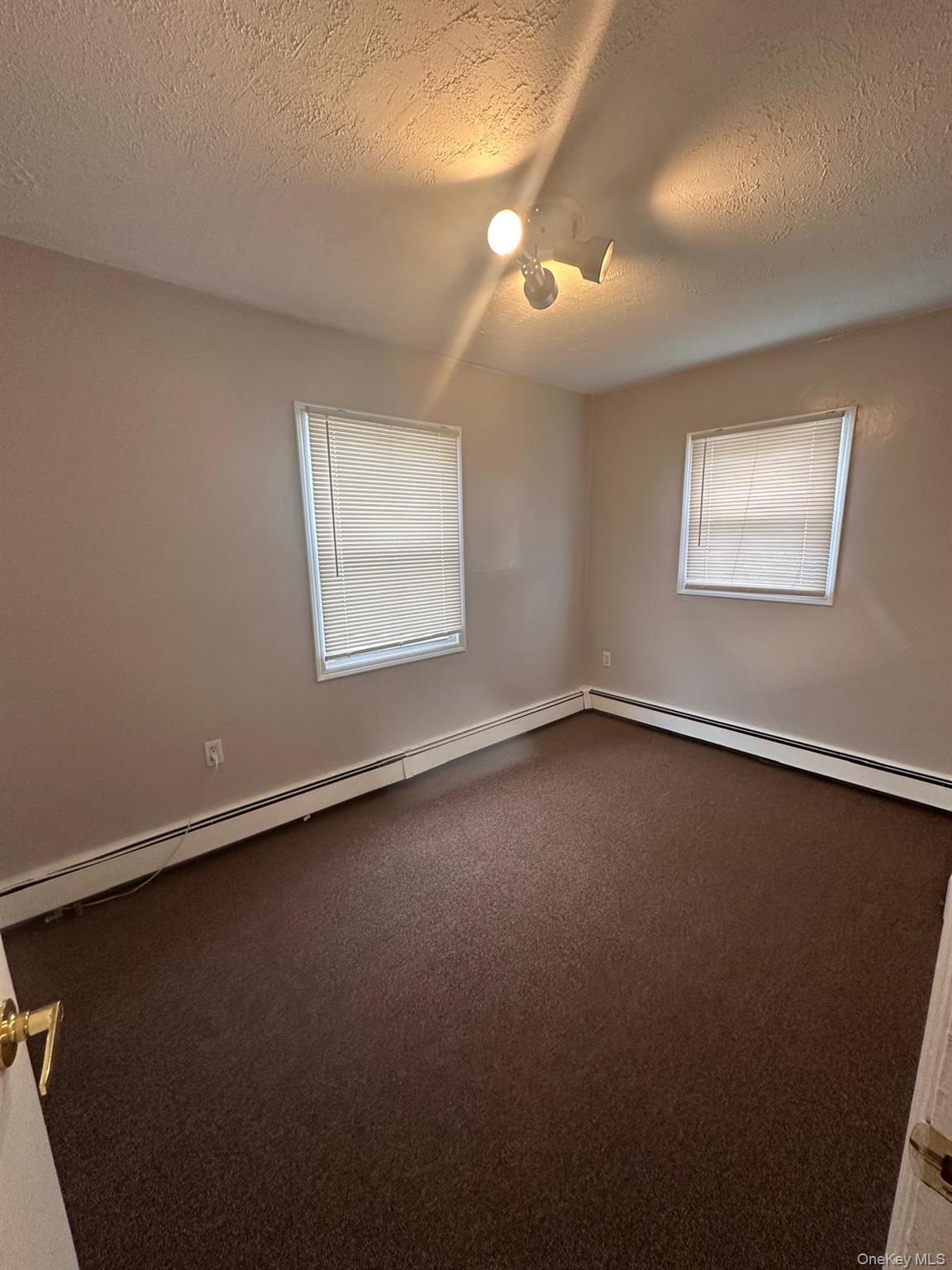 2 Rope Lane – For Rent photo 8