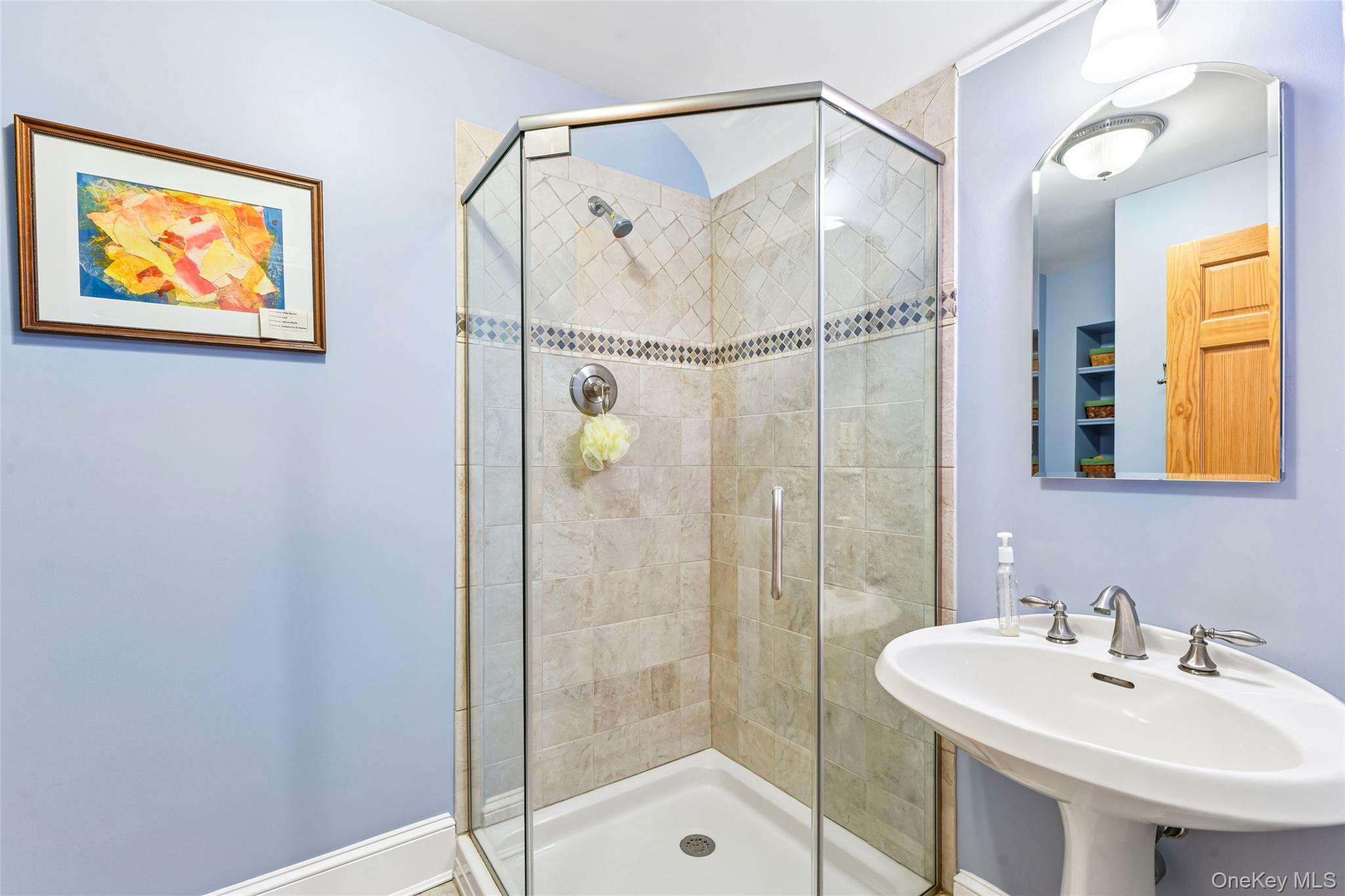 14 Huntington Road – For Sale photo 22