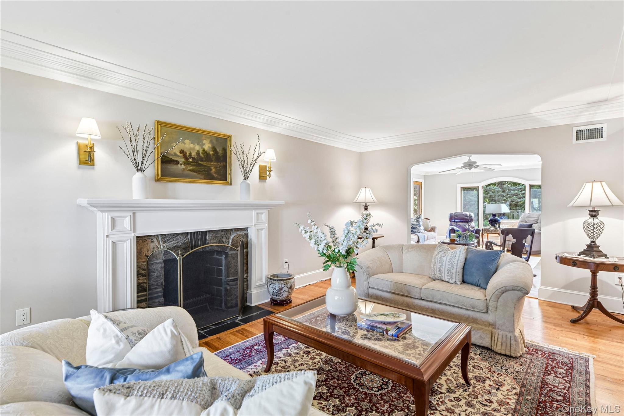 14 Huntington Road – For Sale photo 3