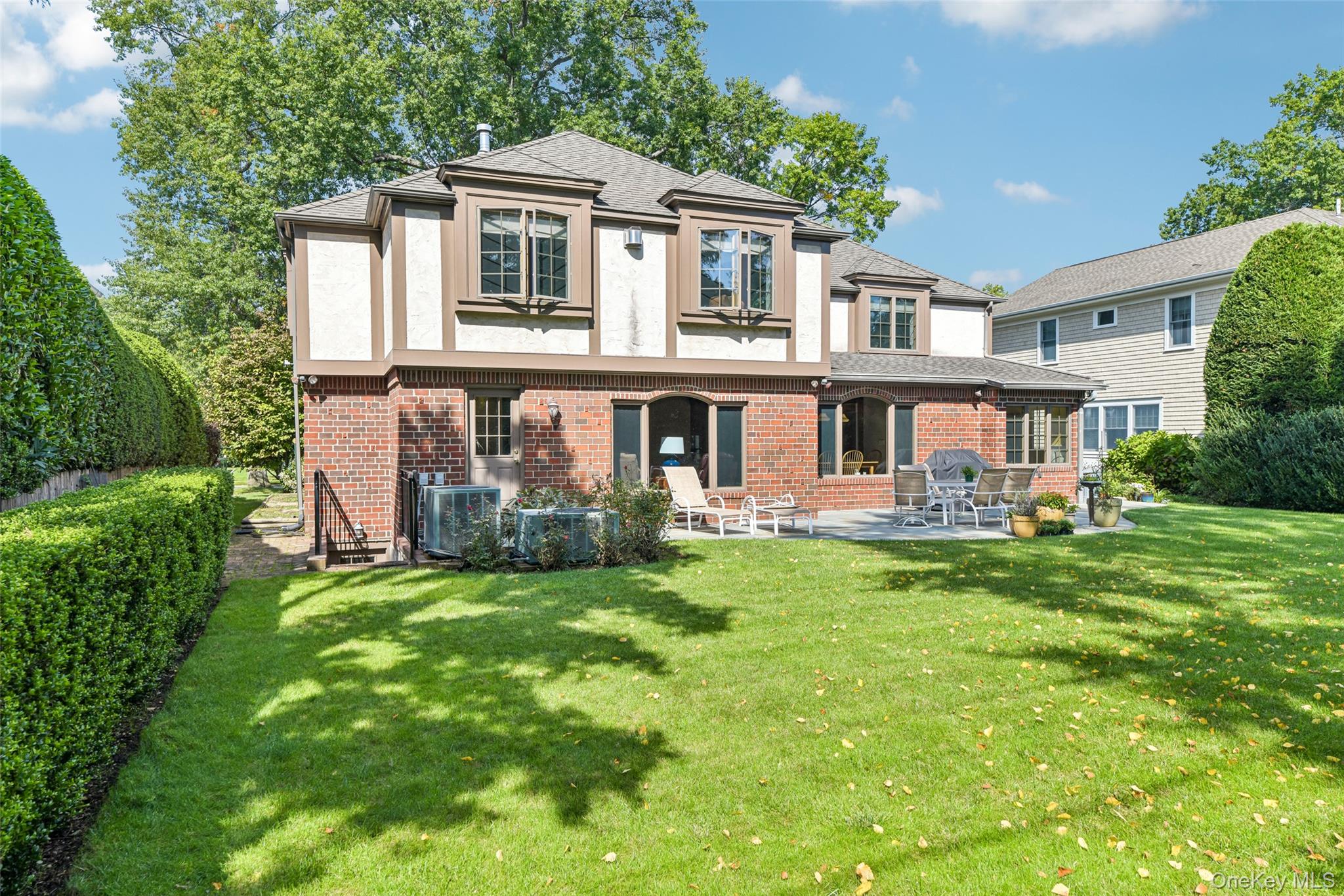 14 Huntington Road – For Sale photo 34