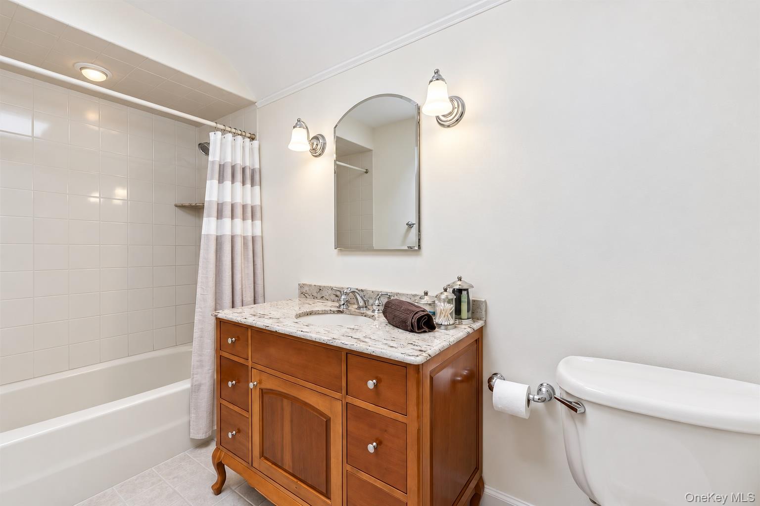 14 Huntington Road – For Sale photo 25