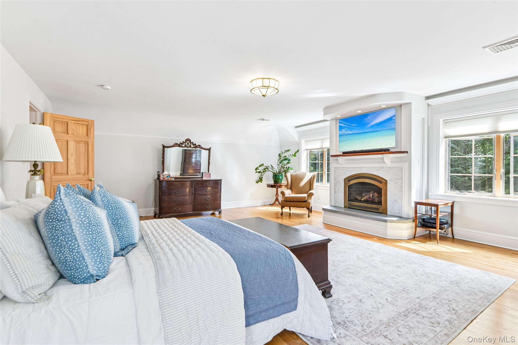 14 Huntington Road – For Sale photo 26