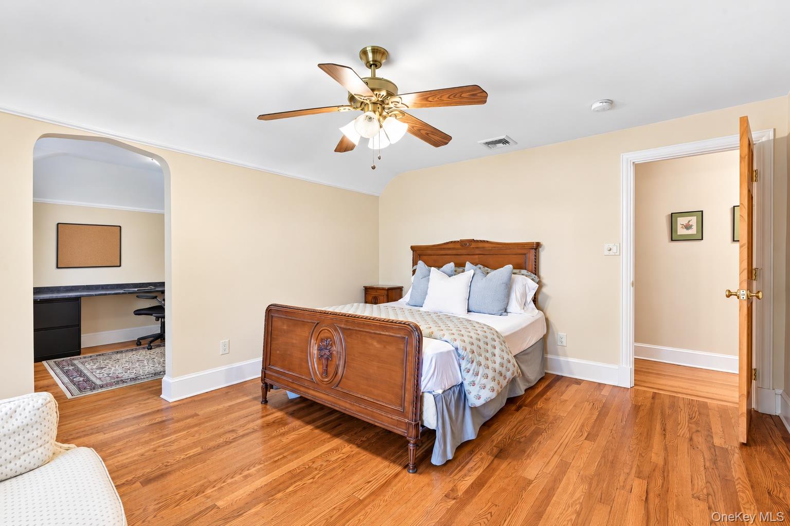 14 Huntington Road – For Sale photo 21