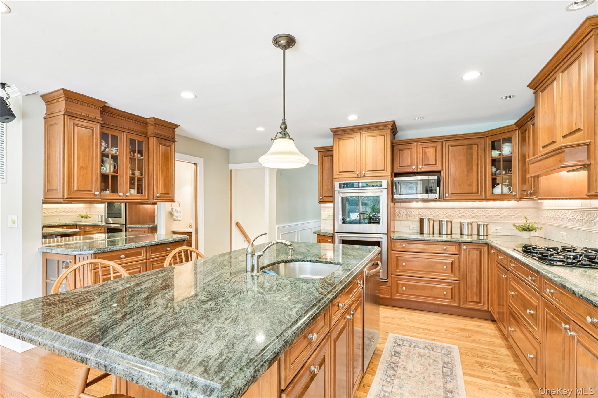 14 Huntington Road – For Sale photo 12