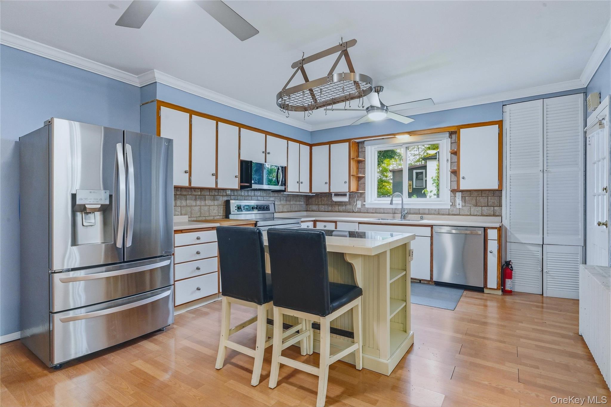 550 Lattintown Road – For Sale photo 11