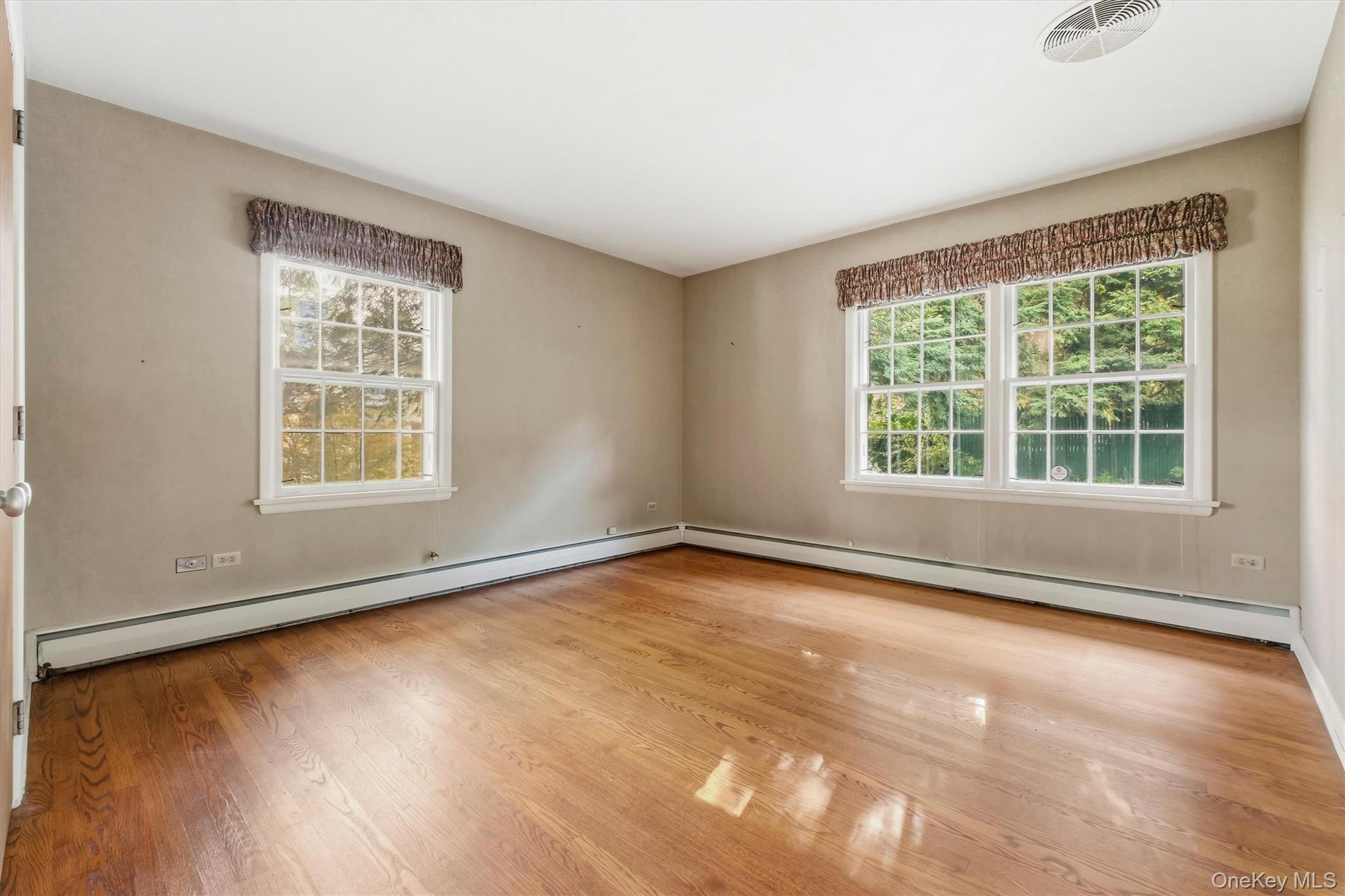 17 Whitehouse Avenue – For Sale photo 24