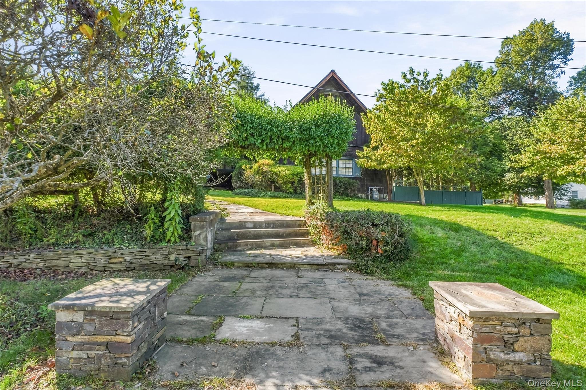 17 Whitehouse Avenue – For Sale