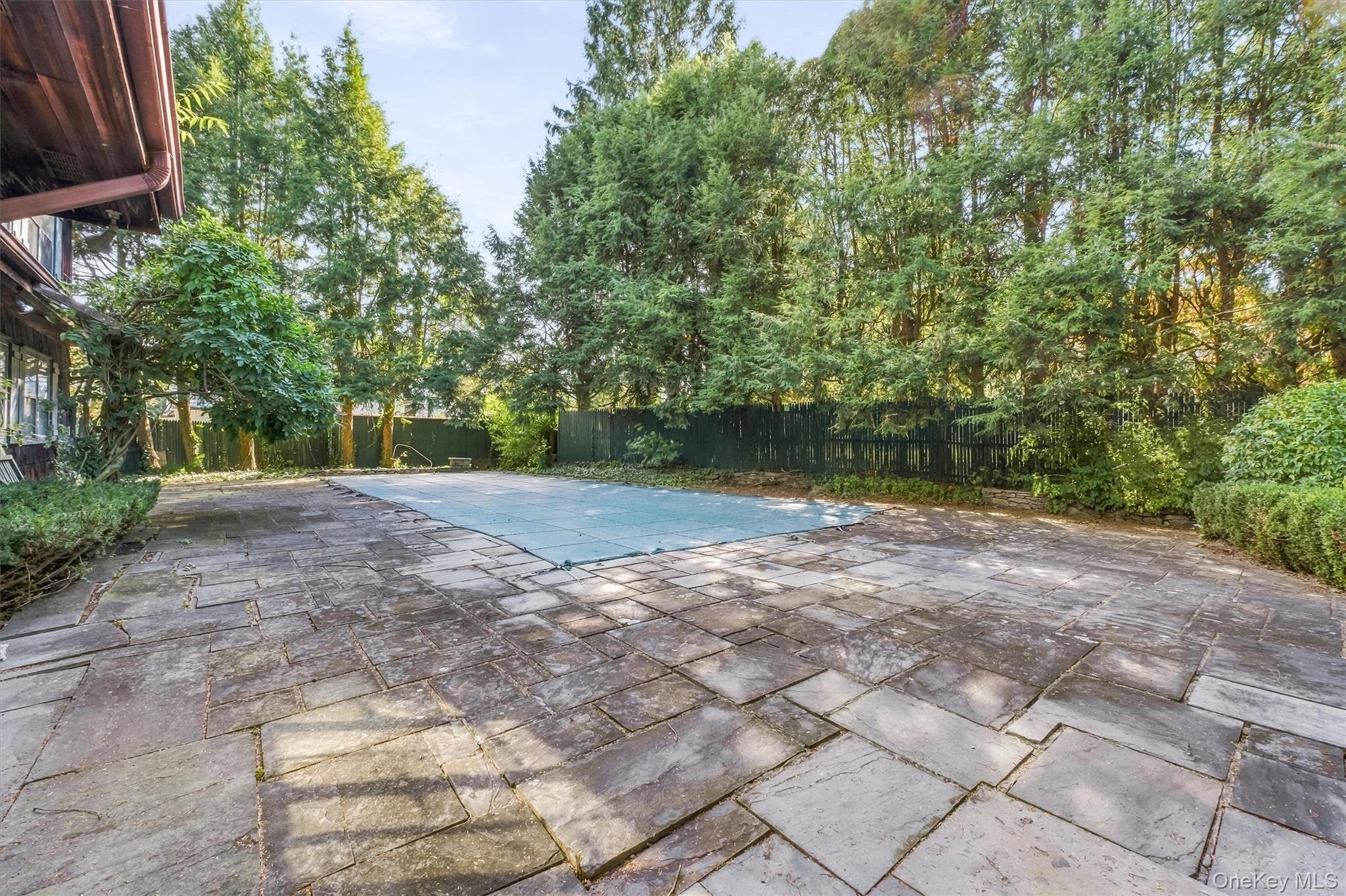 17 Whitehouse Avenue – For Sale photo 45
