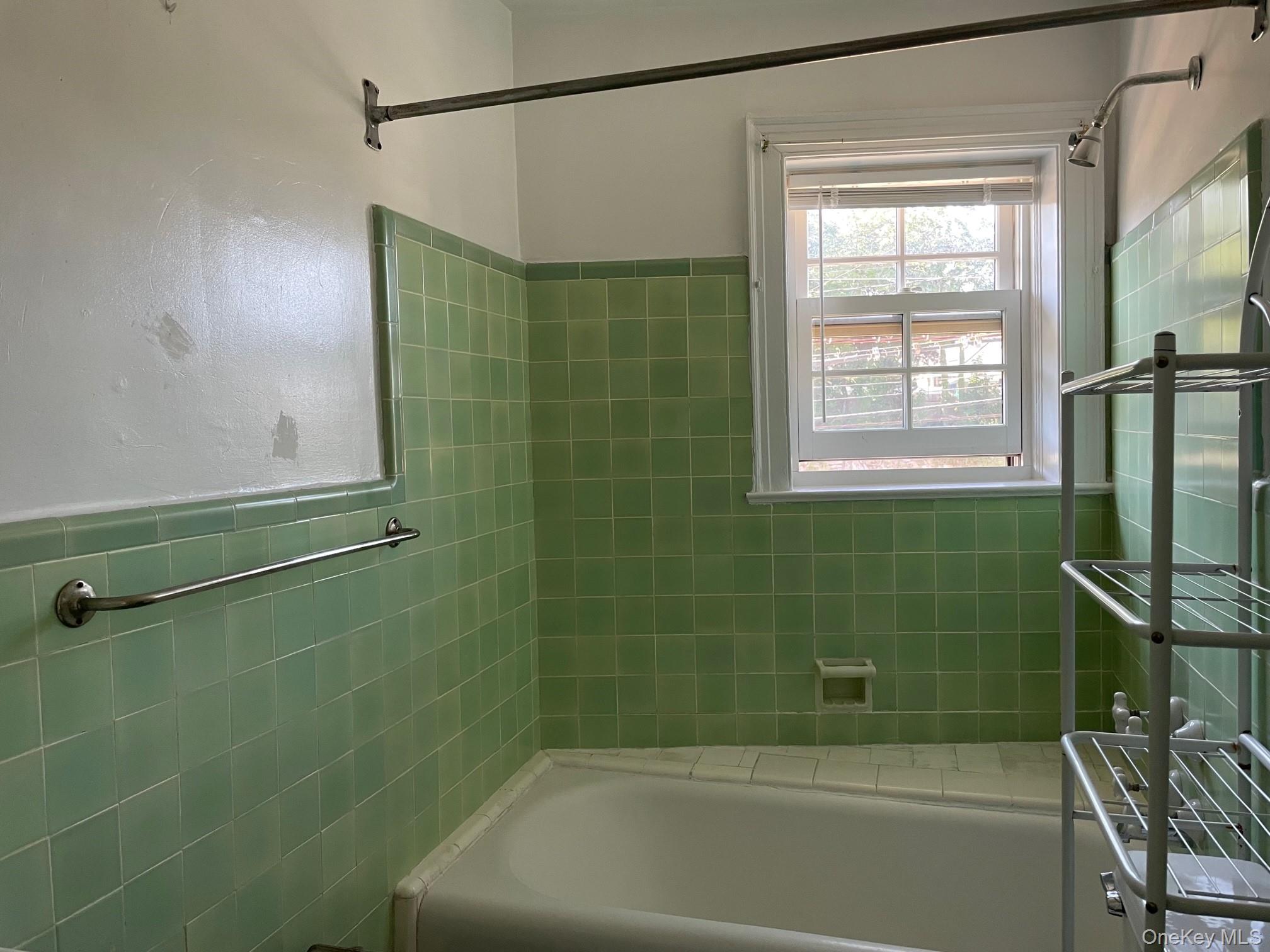 139 Croton Avenue, Unit I photo 12