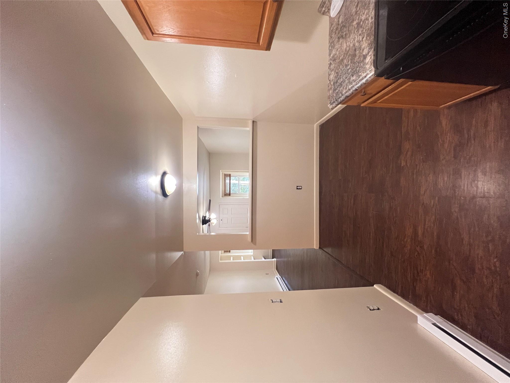 33 E Main Street, Unit B photo 10