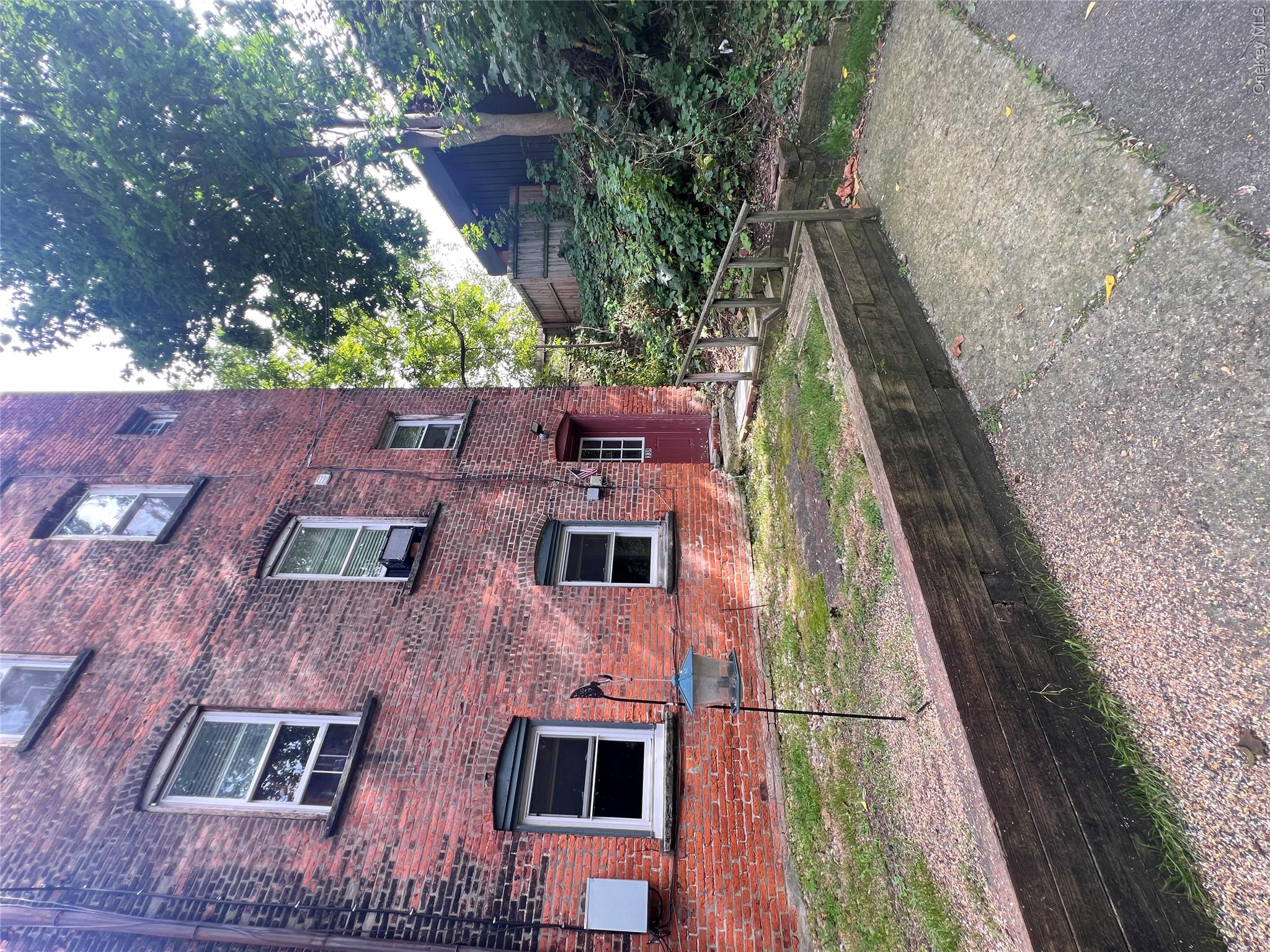 33 E Main Street, Unit B