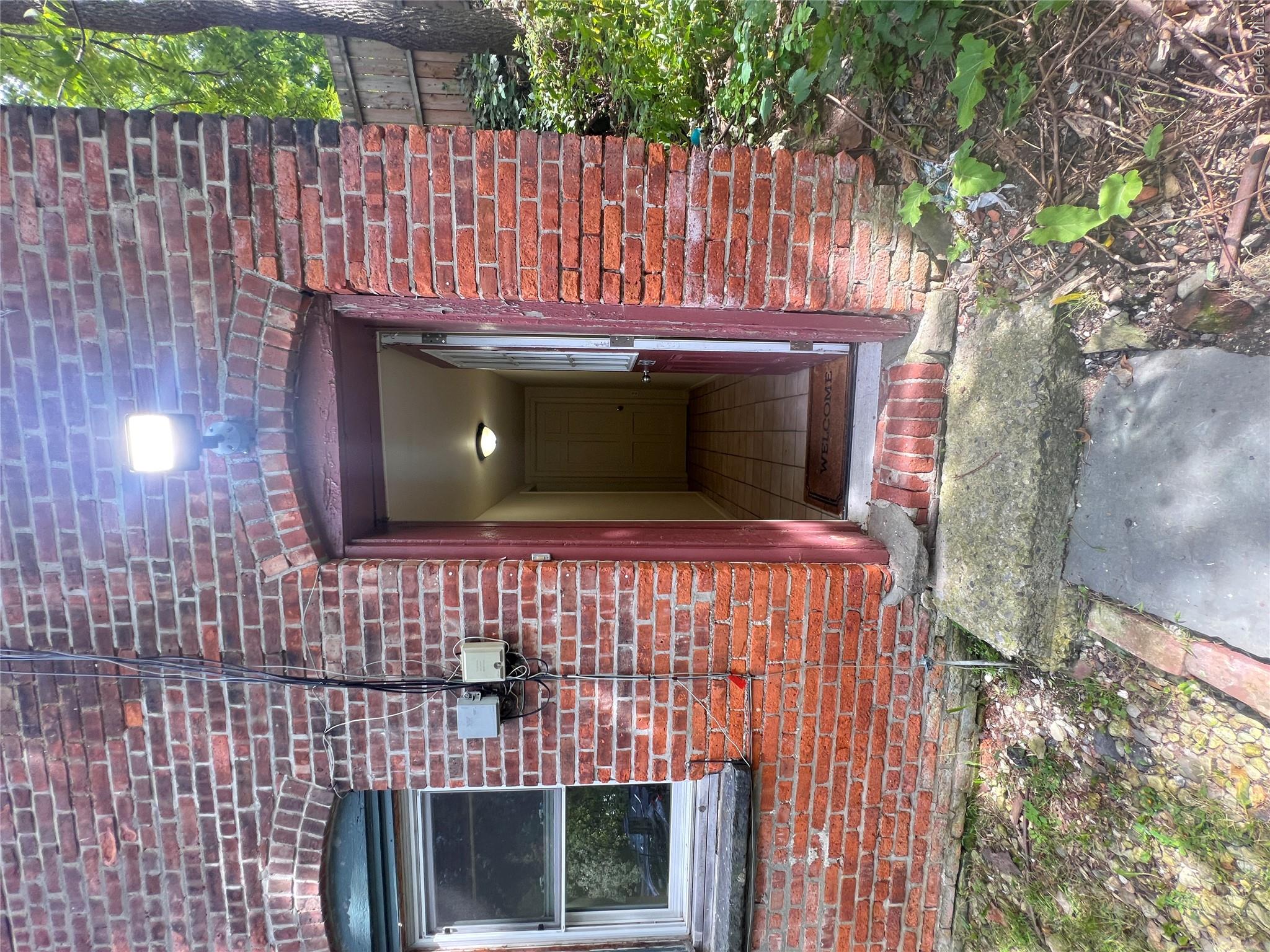 33 E Main Street, Unit B photo 4