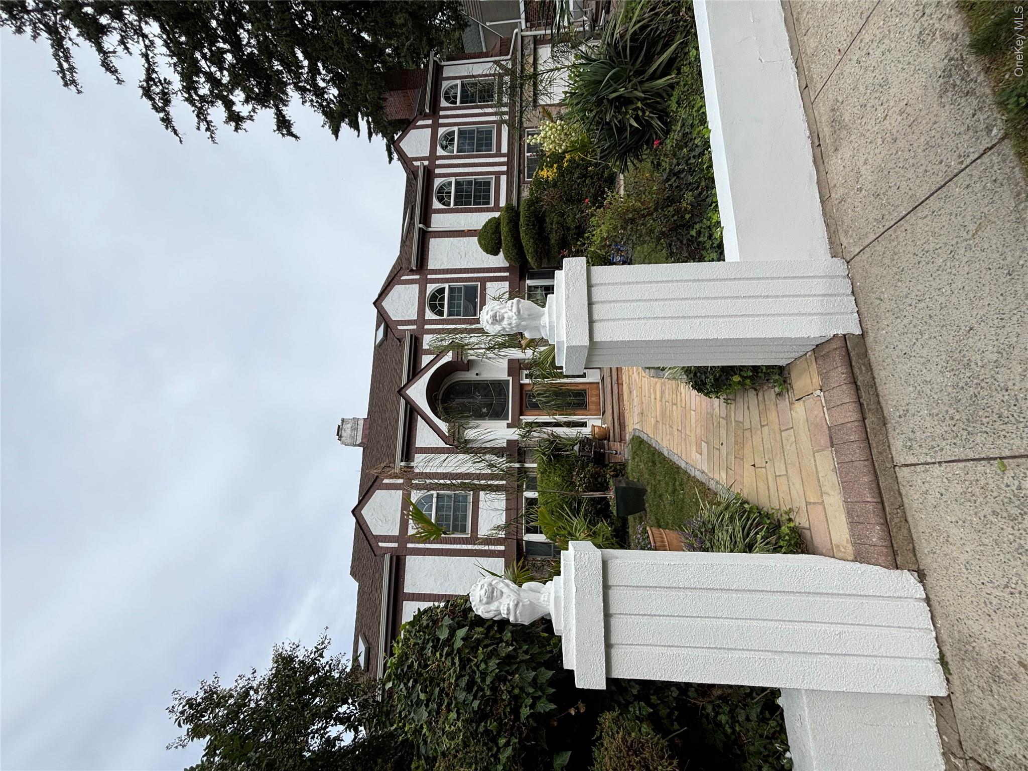 80 Surrey Lane – For Rent