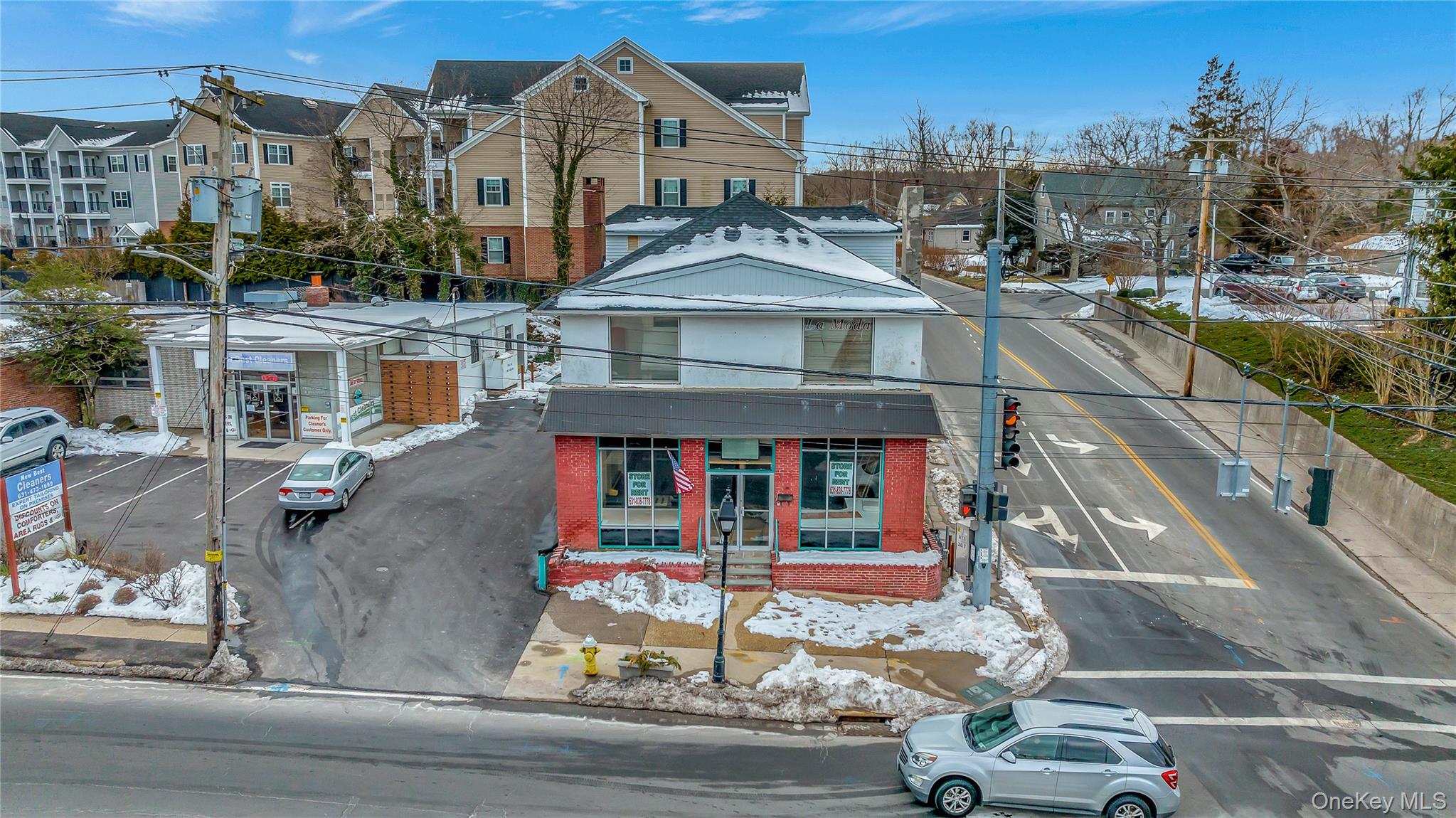 1500 Main Street – For Sale photo 3