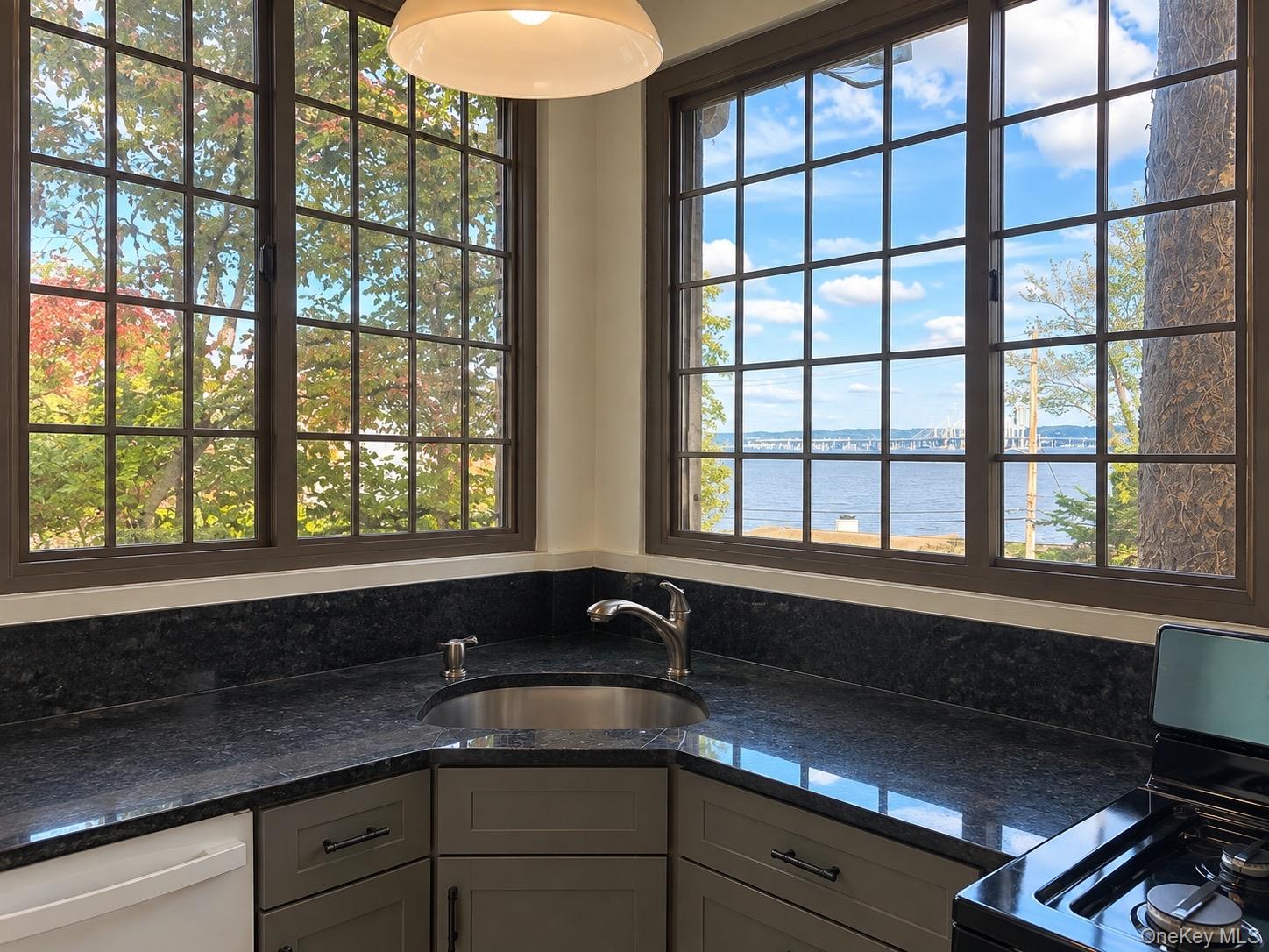 265 River Road, Unit 1