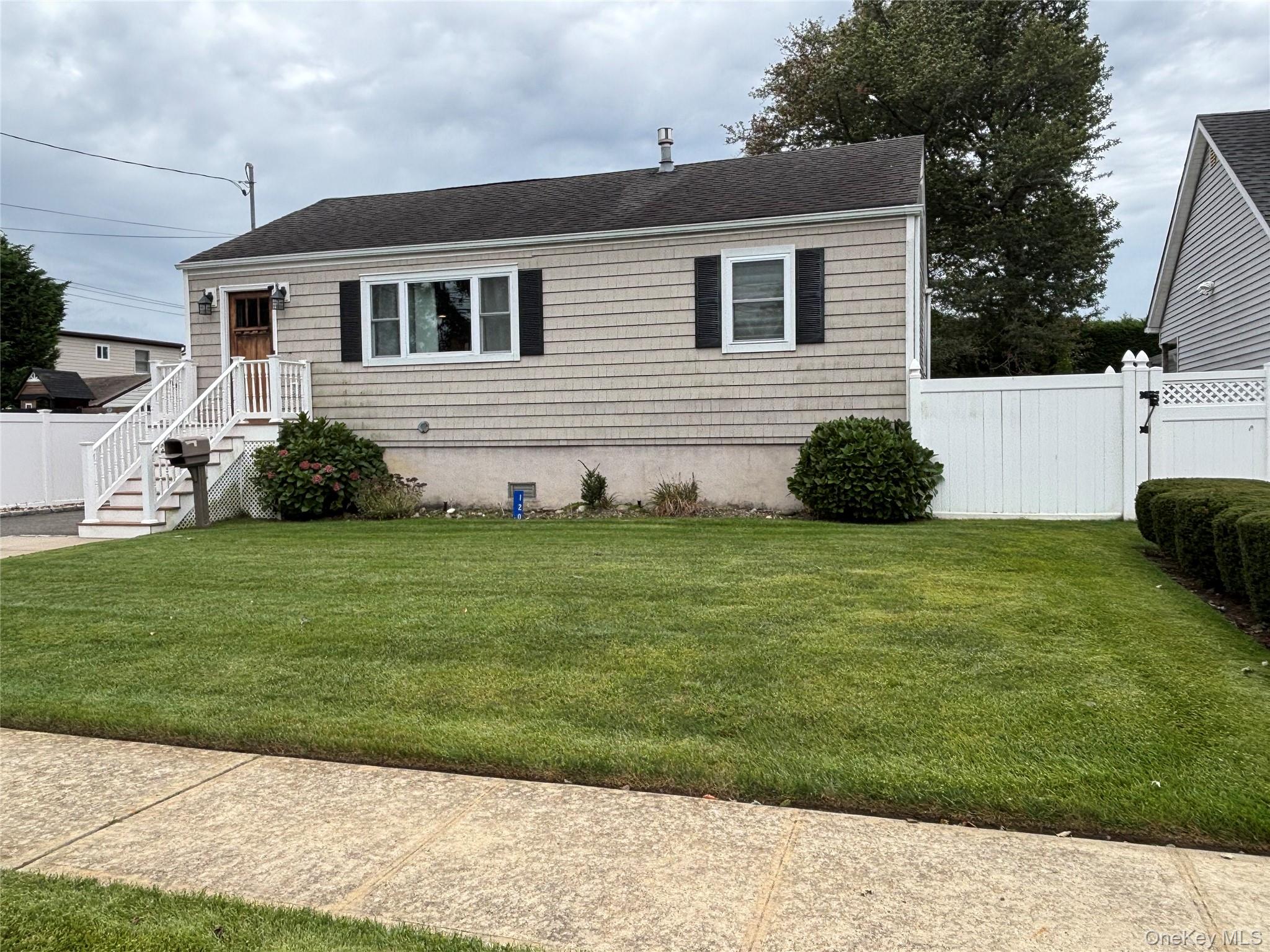 120 Lincoln Place – For Sale photo 2