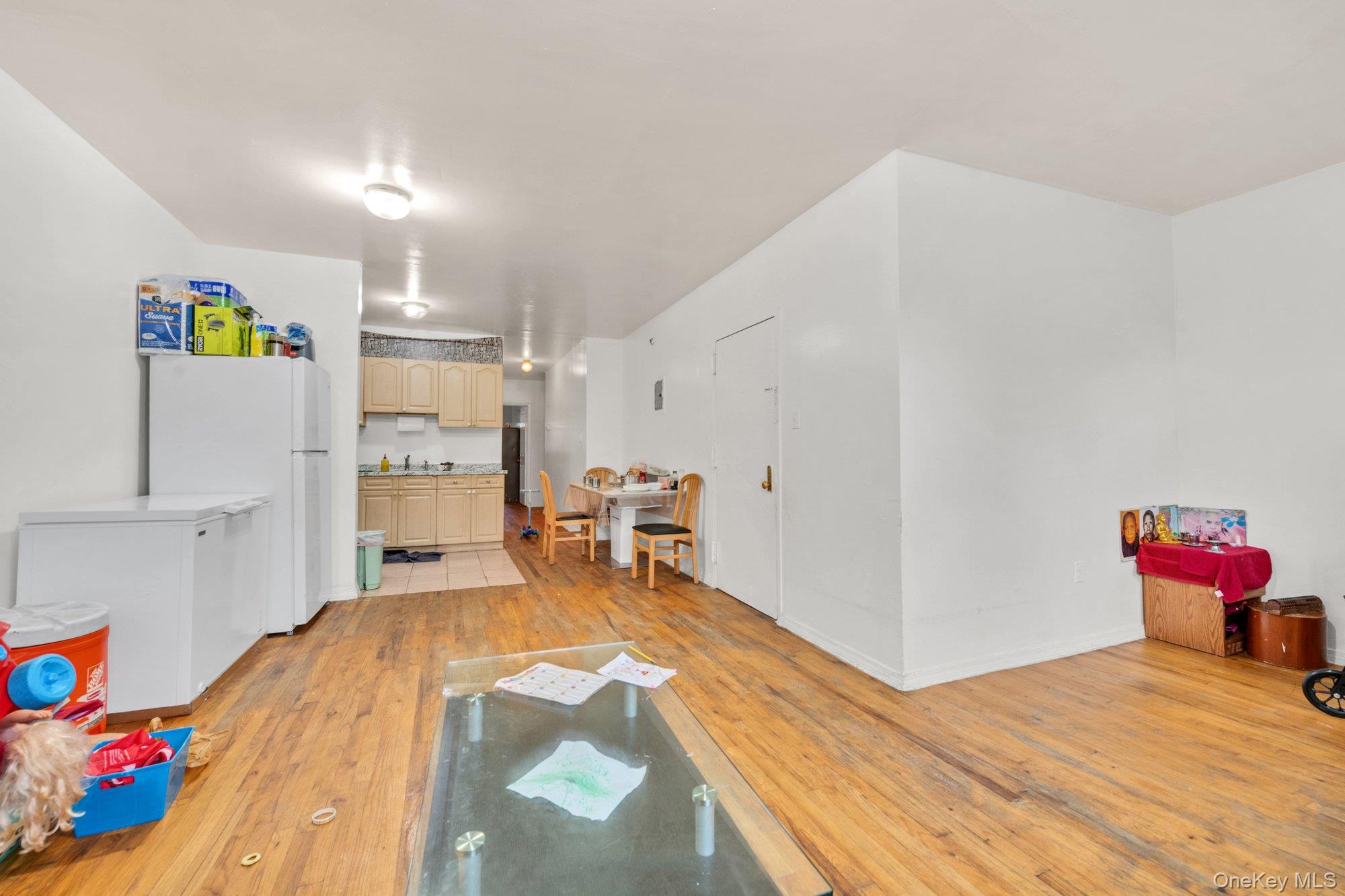 945 Herkimer Street – For Sale photo 22