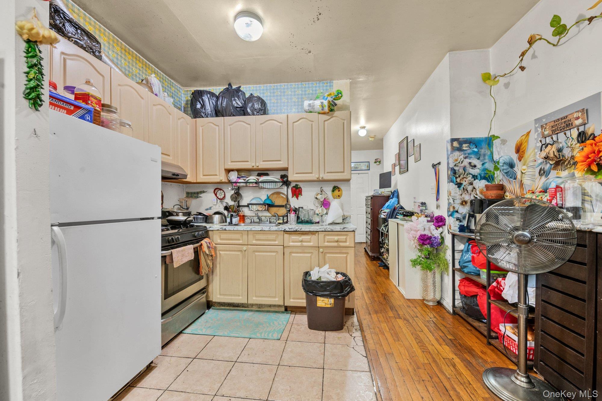 945 Herkimer Street – For Sale photo 18