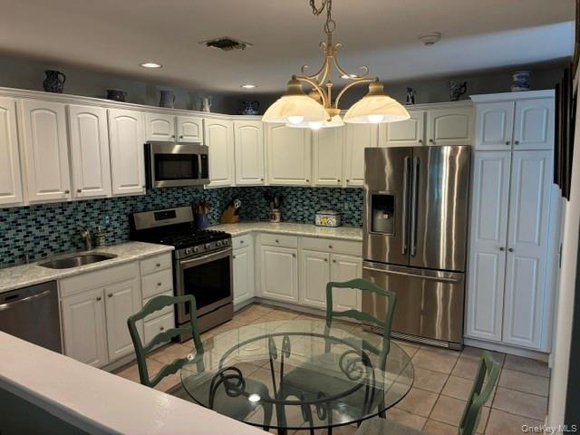 208 Erik Drive – For Sale photo 10