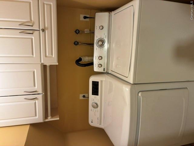 208 Erik Drive – For Sale photo 25