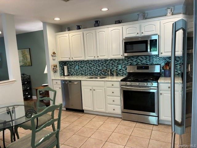 208 Erik Drive – For Sale photo 8