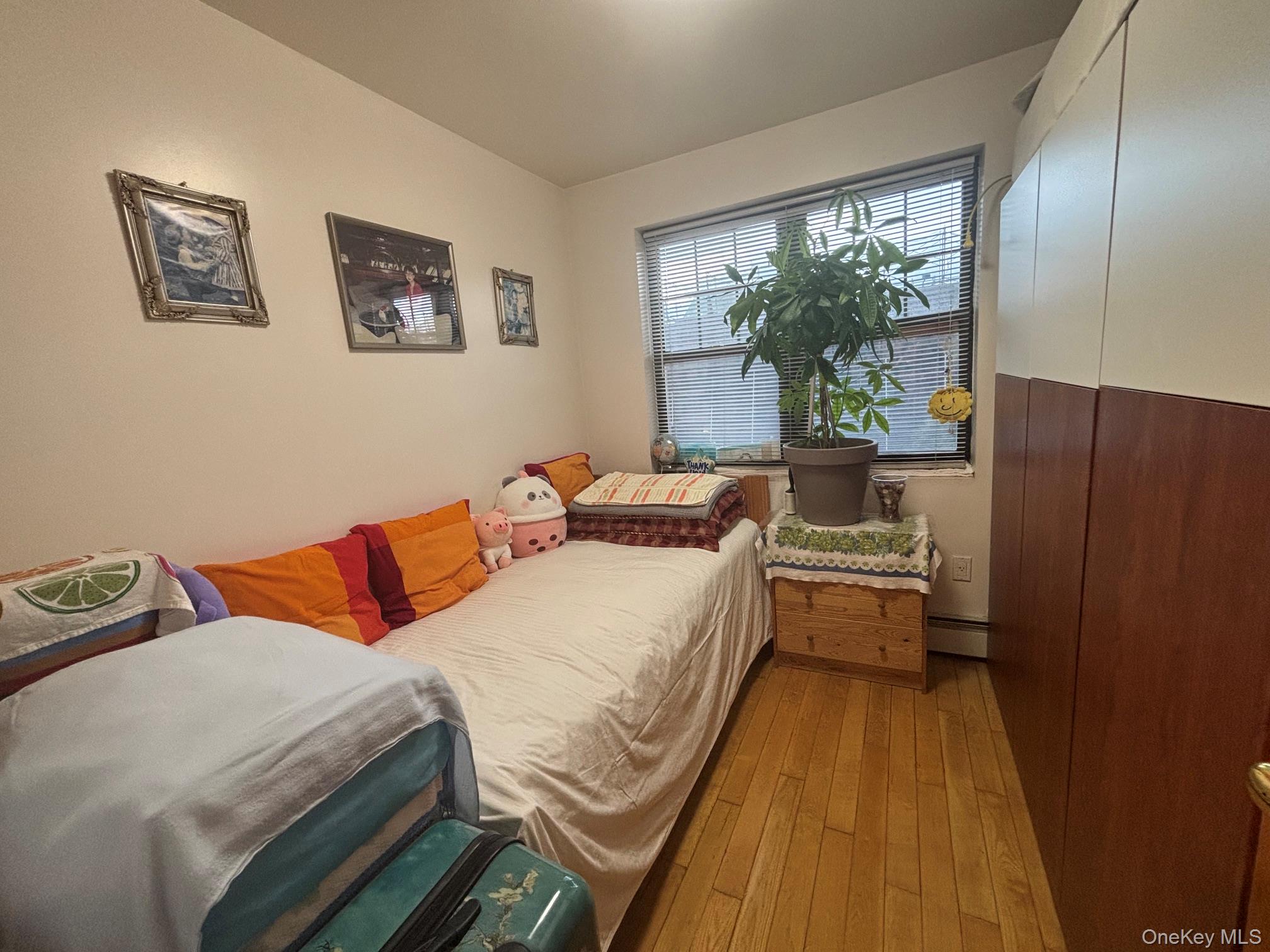 144-77 Barclay Ave, Unit 4B photo 6