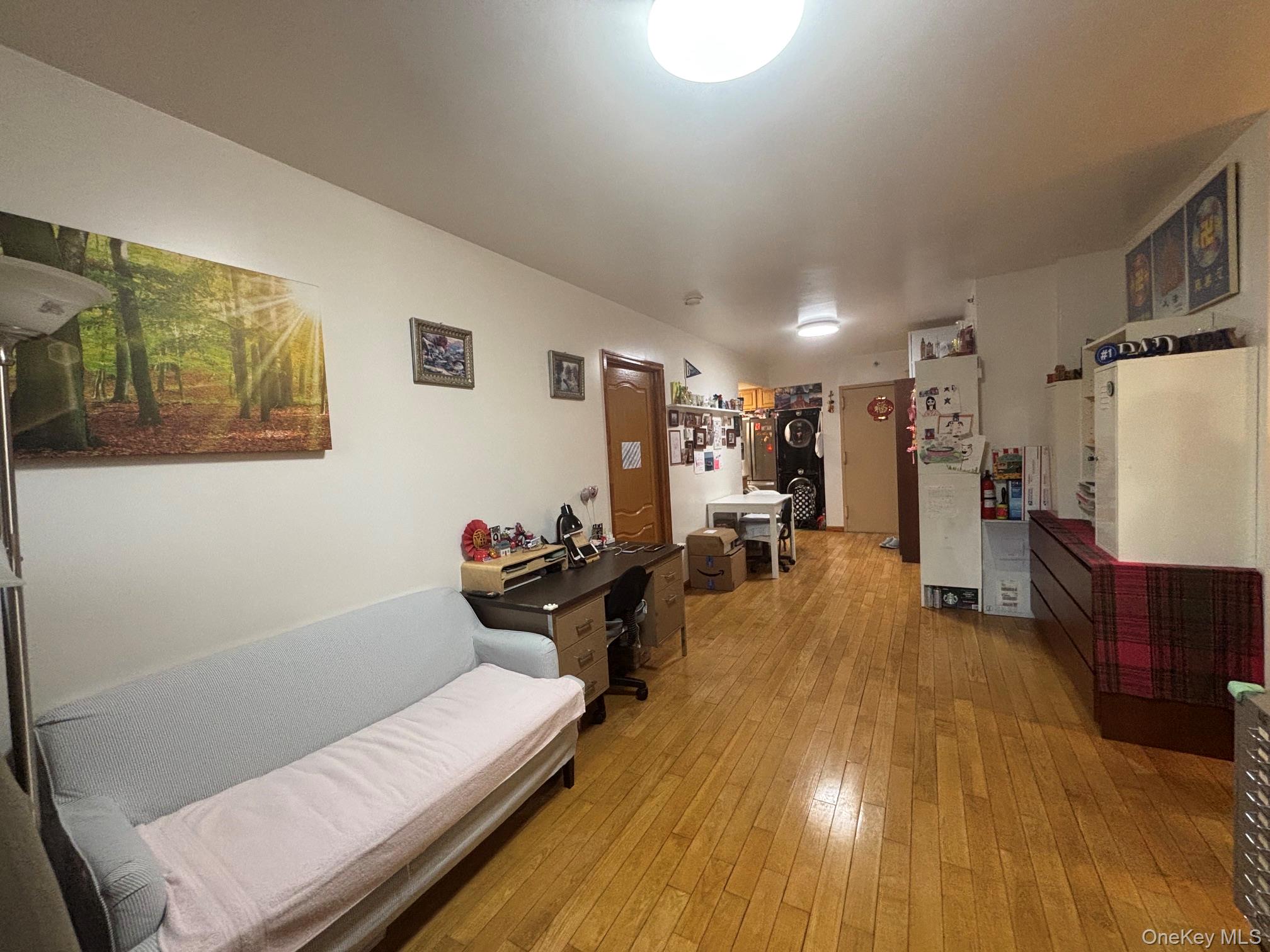 144-77 Barclay Ave, Unit 4B photo 3