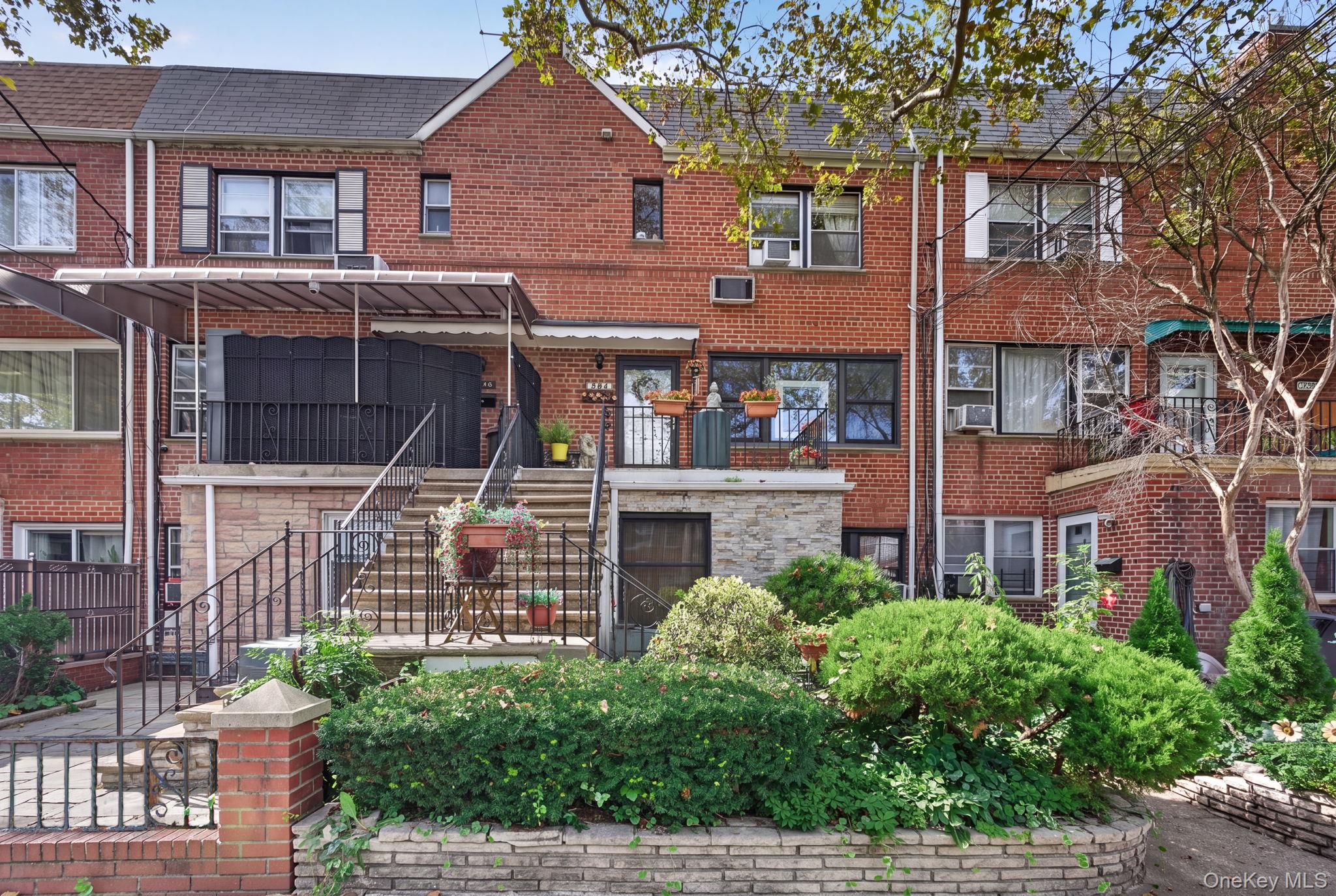 2462 Bragg Street – For Sale