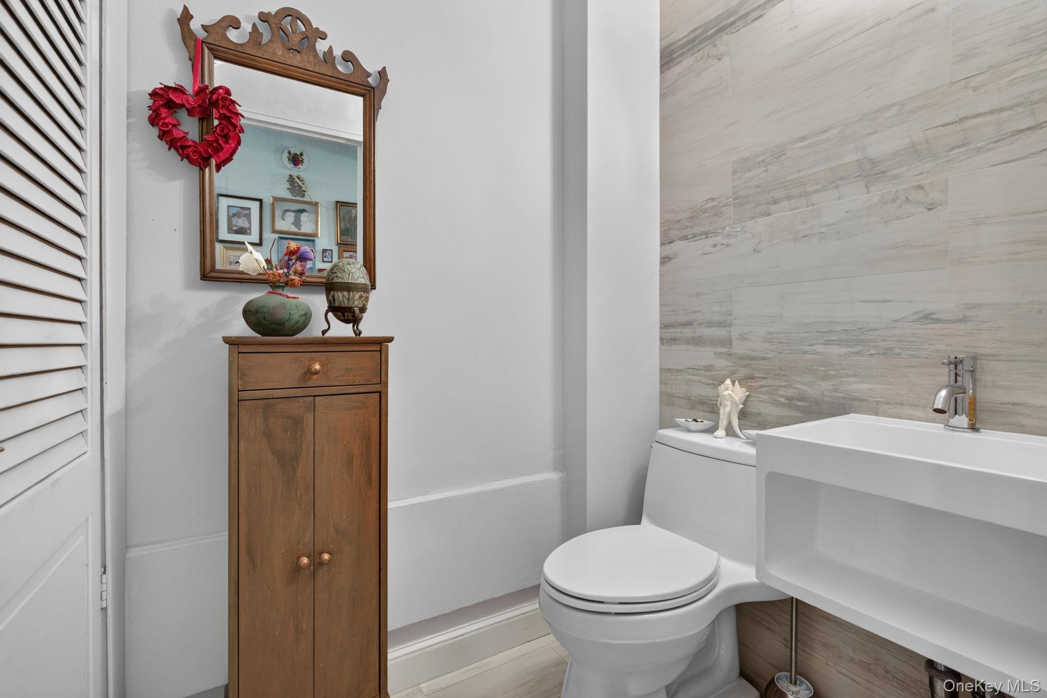 2462 Bragg Street – For Sale photo 36