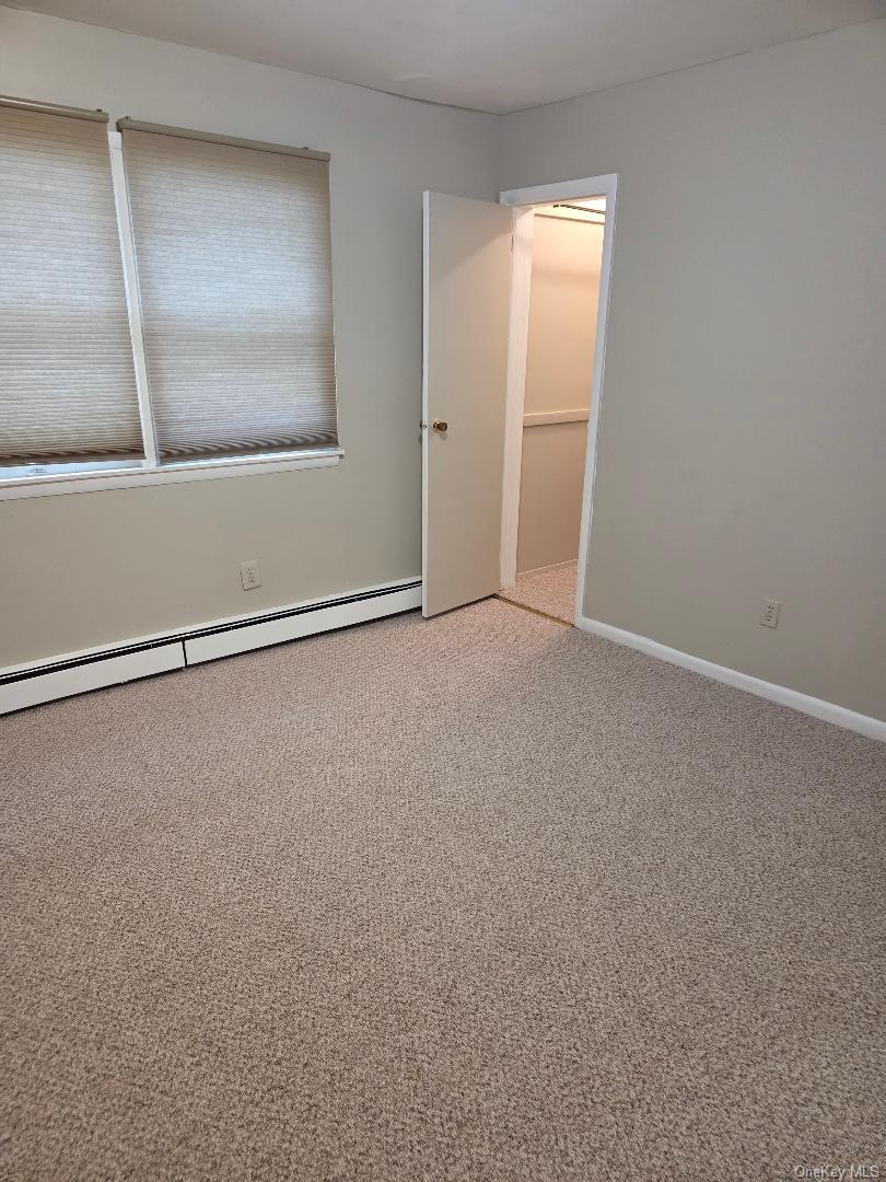 255-24 Drive Drive – For Rent photo 3