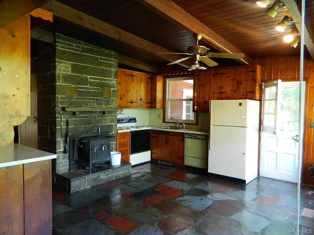 107 Orchard Lane – For Sale photo 41