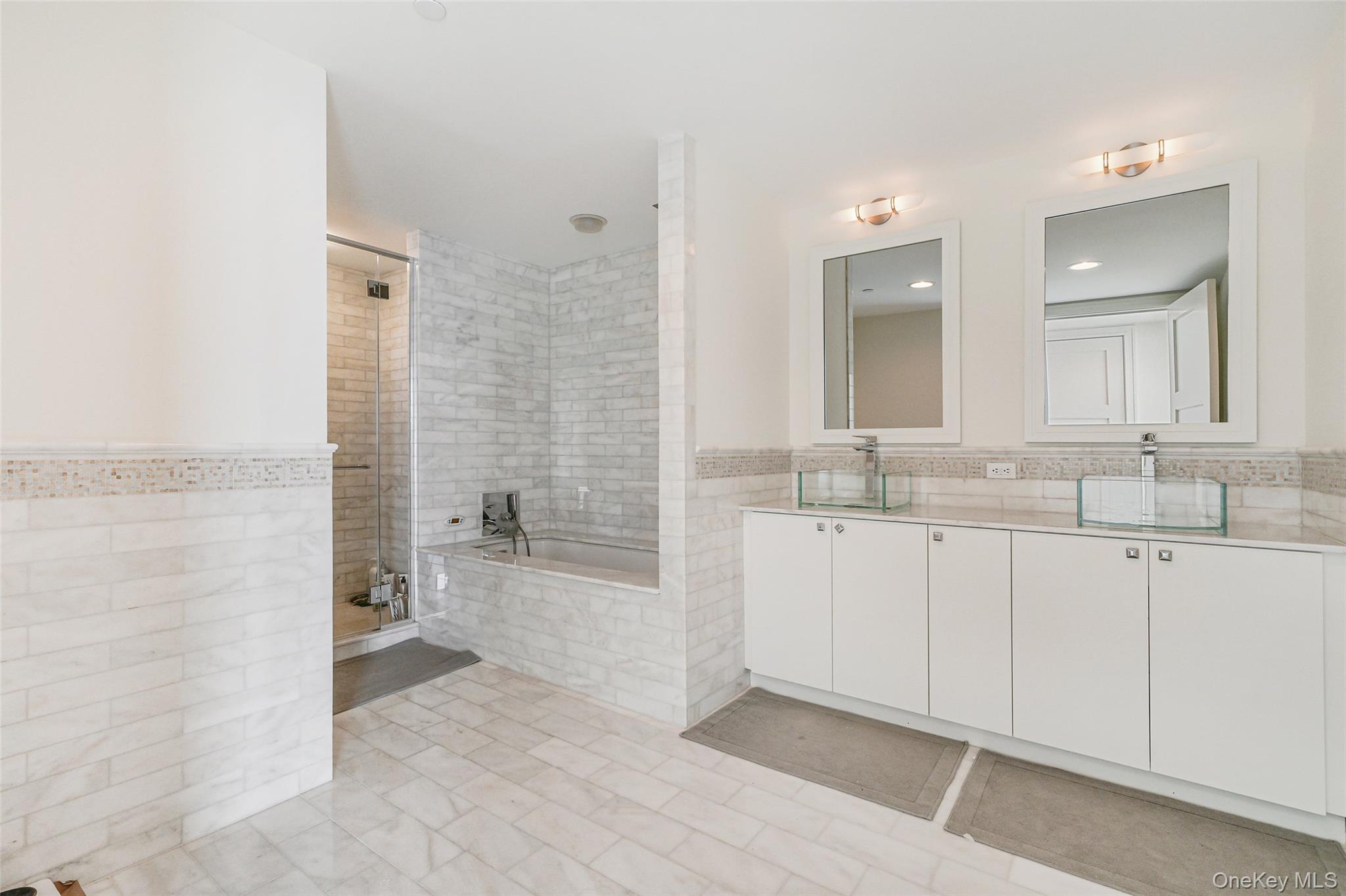 1 Renaissance Square, Unit 37B photo 20