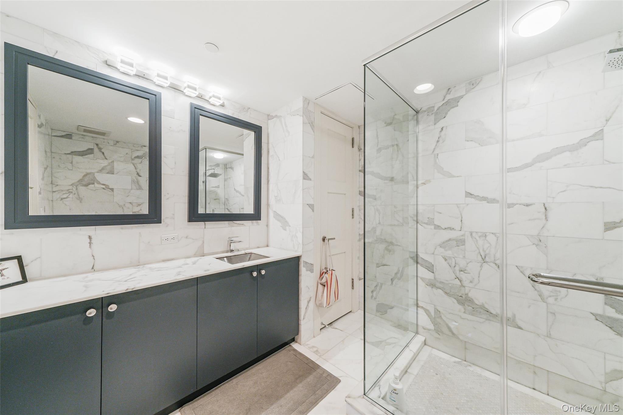 1 Renaissance Square, Unit 37B photo 19