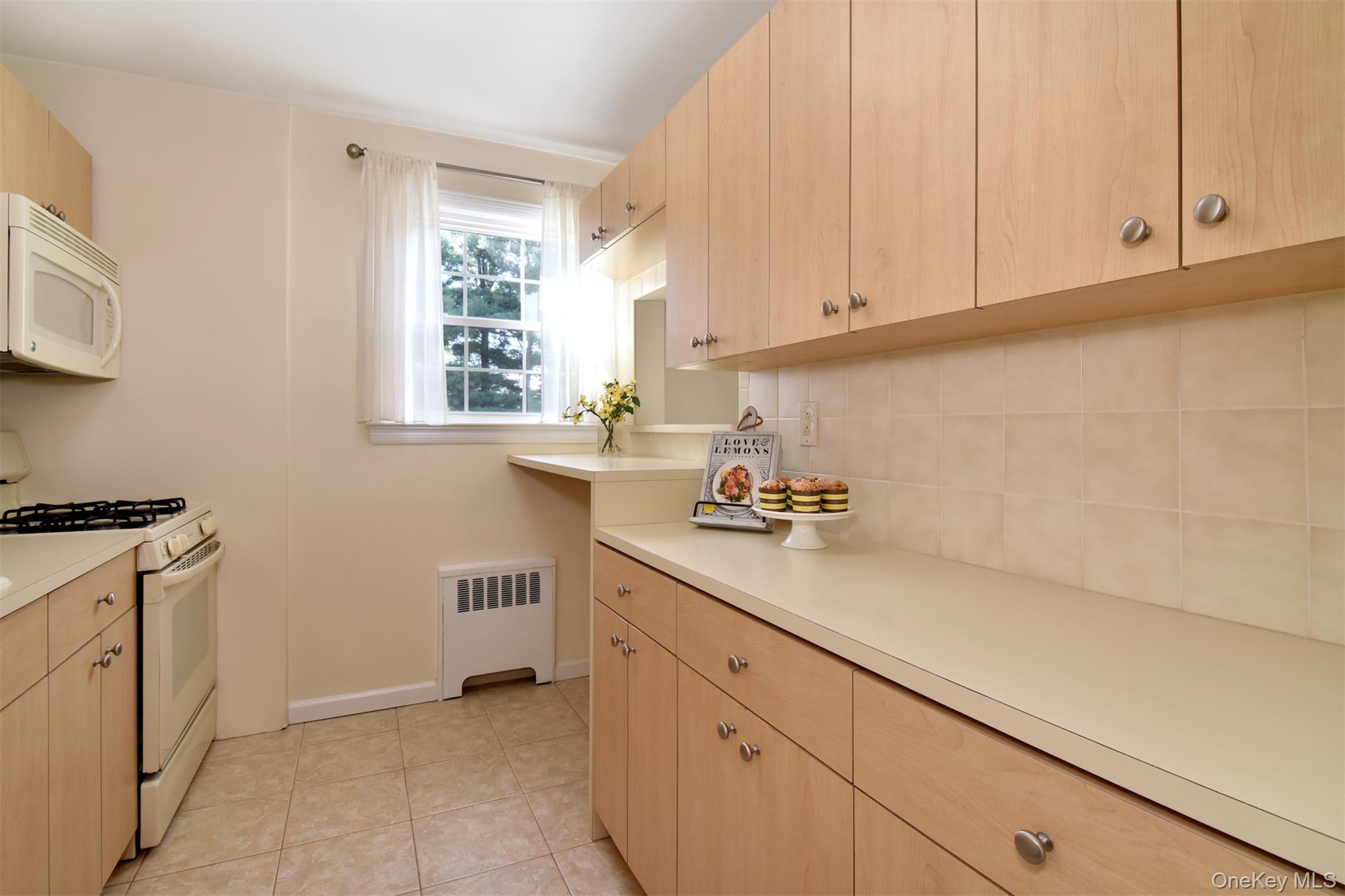 741 N Broadway, Unit 3D photo 5