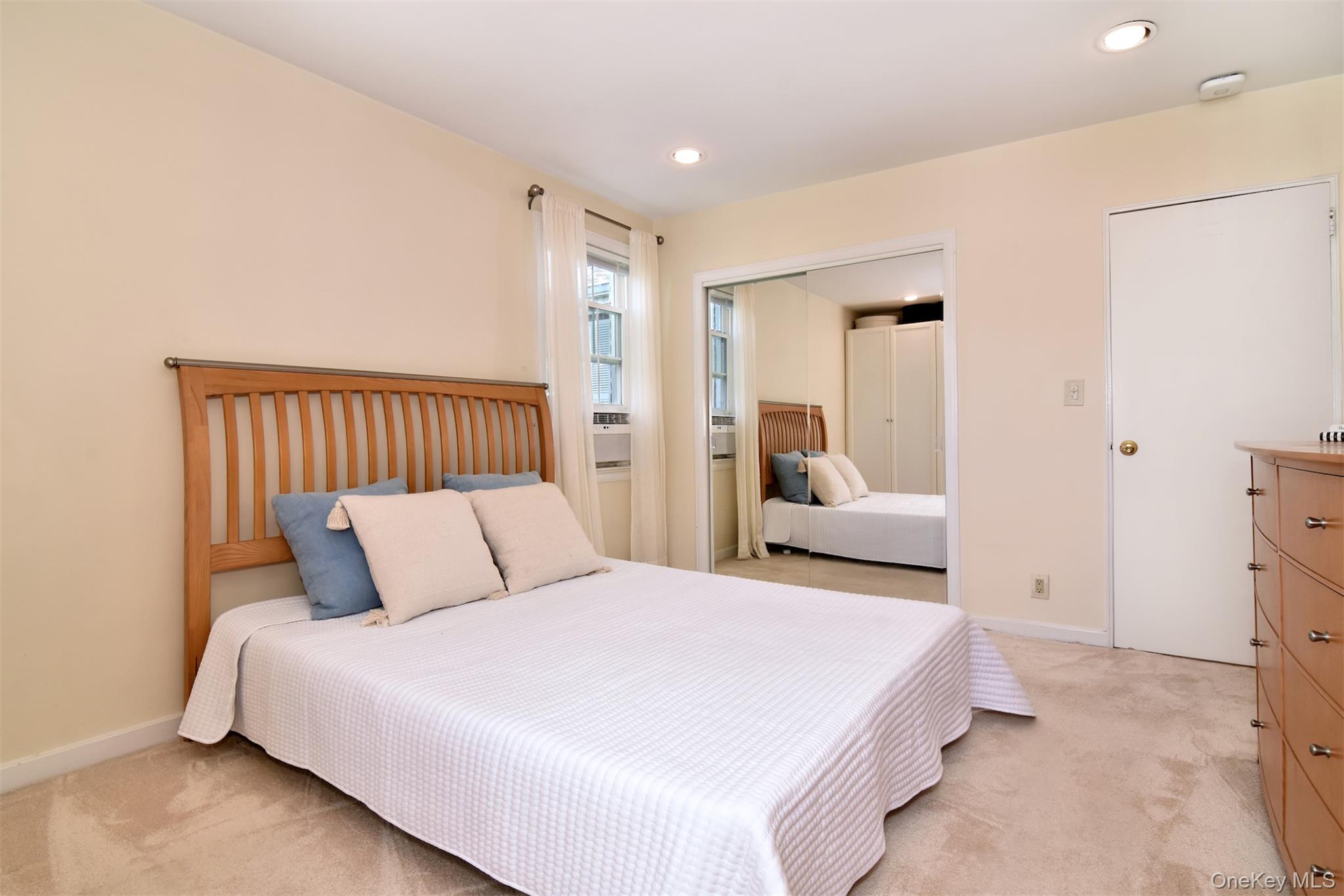 741 N Broadway, Unit 3D photo 11