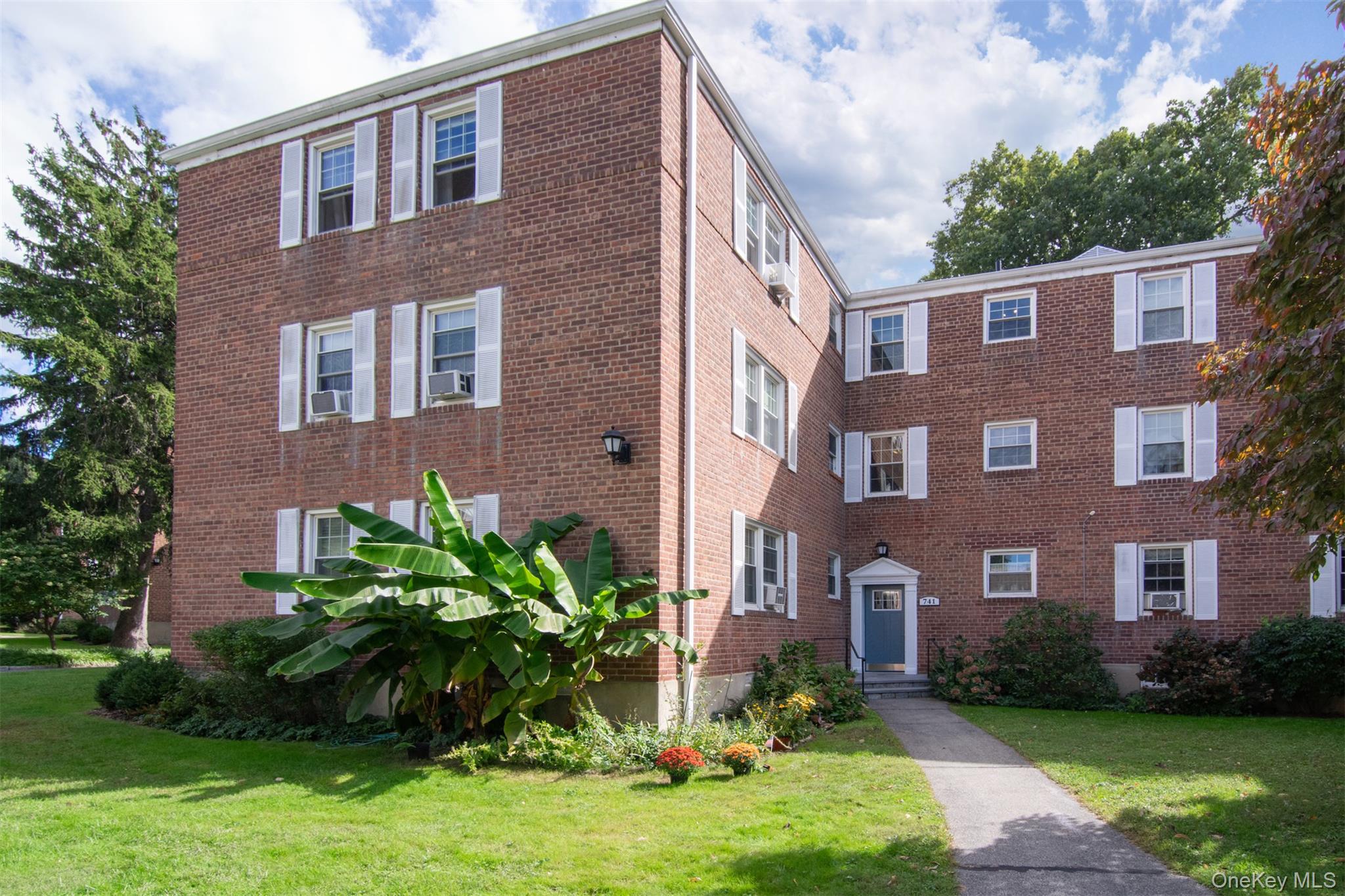 741 N Broadway, Unit 3D photo 14