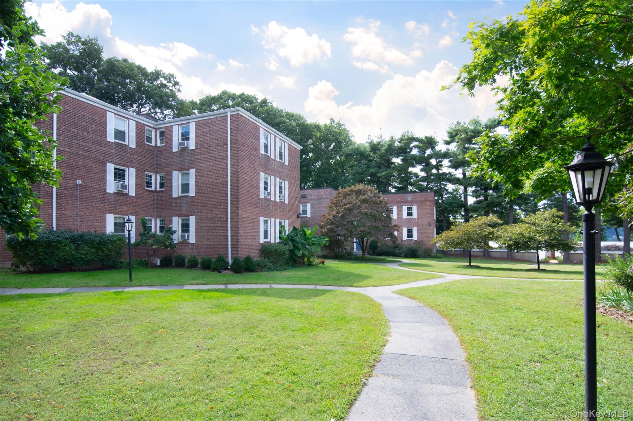 741 N Broadway, Unit 3D