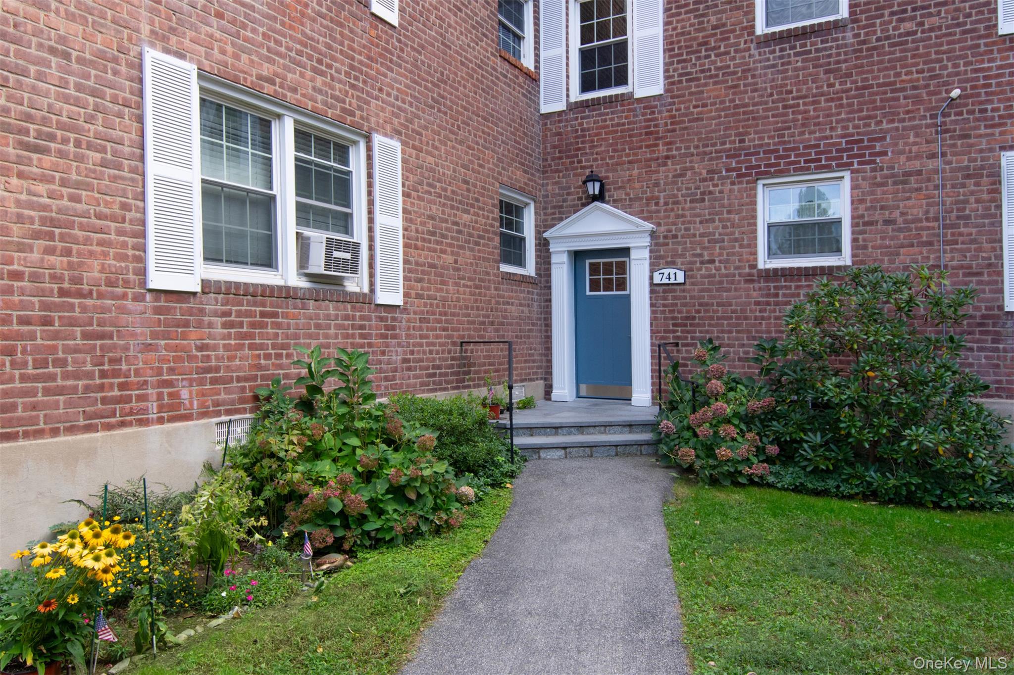 741 N Broadway, Unit 3D photo 13