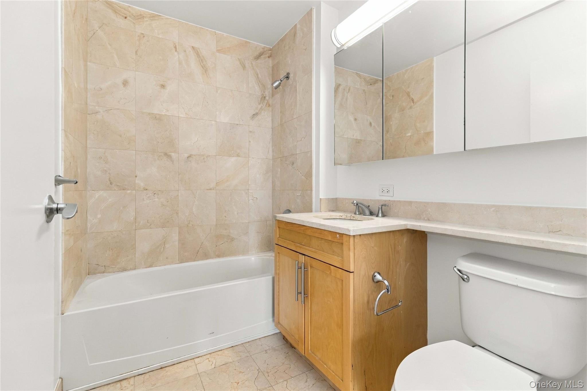 40-26 College Point Boulevard, Unit 8N photo 16