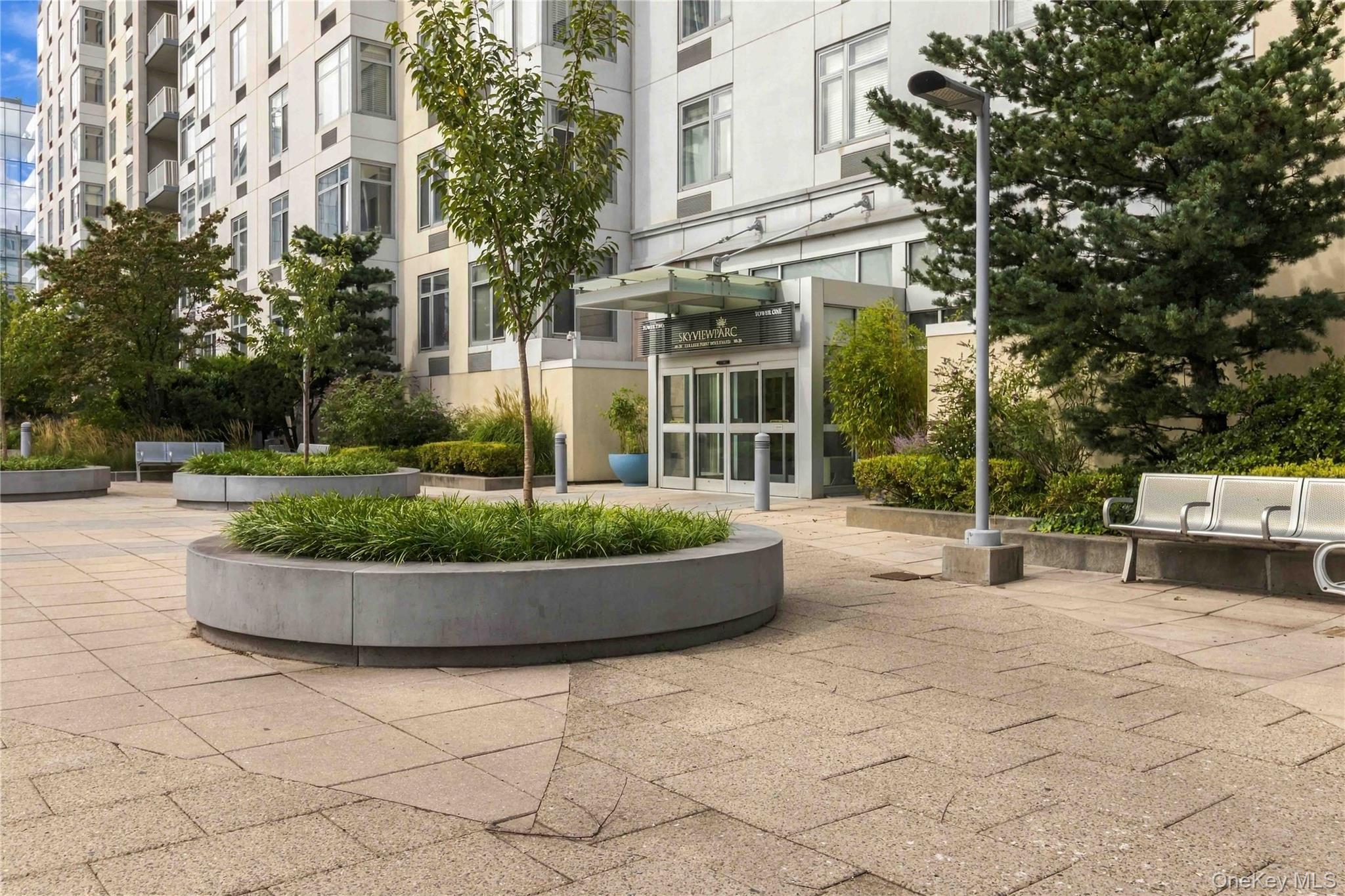 40-26 College Point Boulevard, Unit 8N photo 2