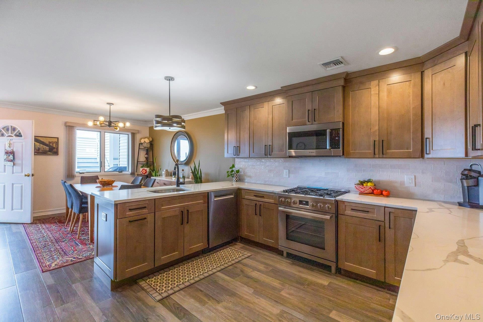 3103 Bluffs Drive S – For Sale photo 9