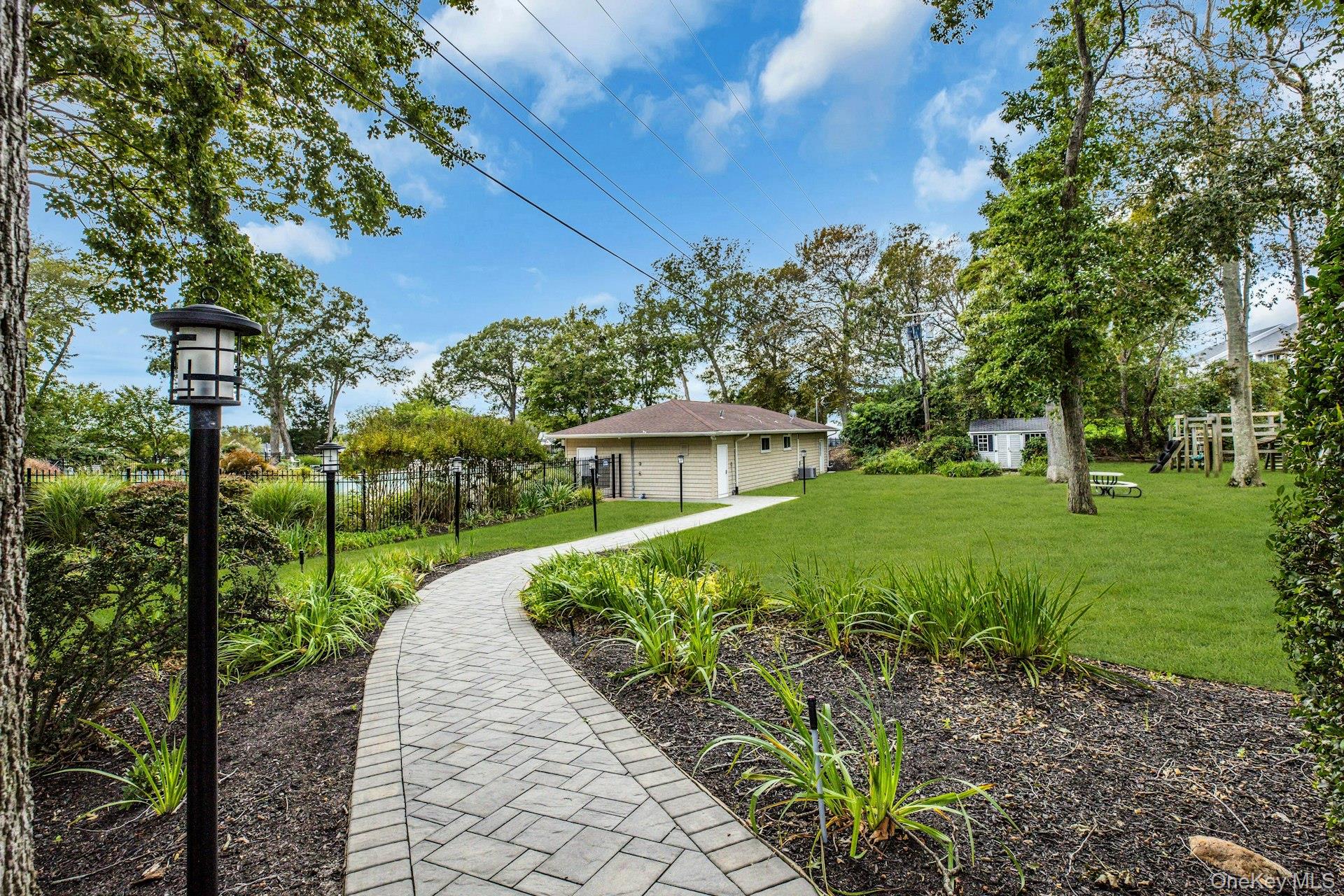 3103 Bluffs Drive S – For Sale photo 21