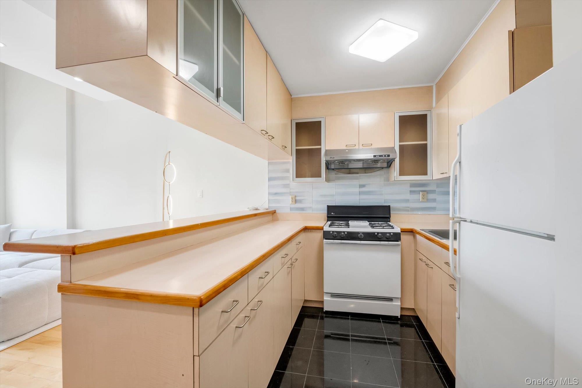13987 35th Avenue, Unit 6B photo 8