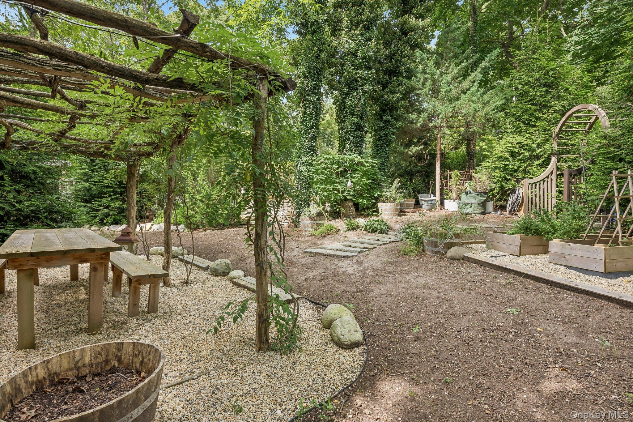 3 Andiron Lane – For Sale photo 38