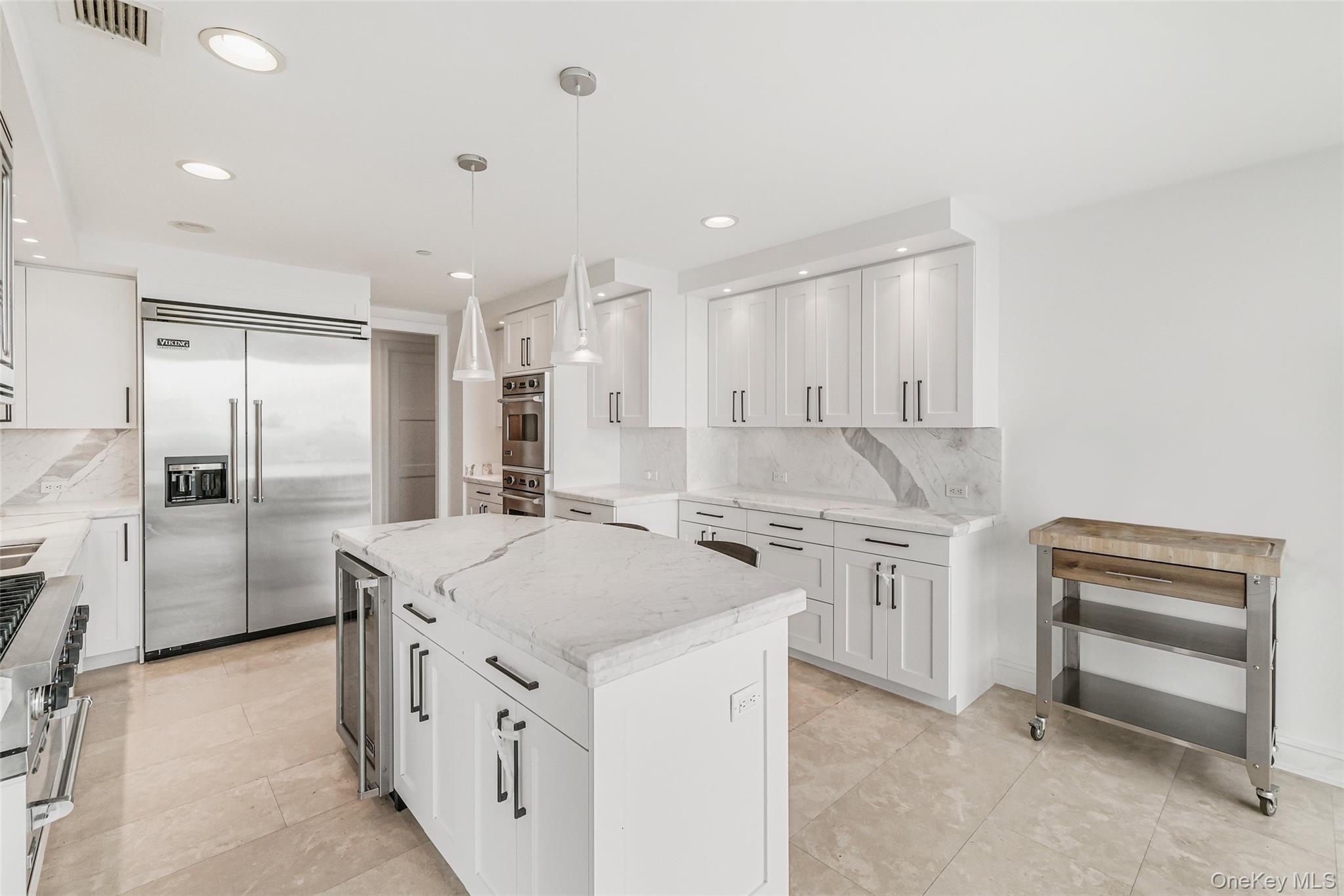 1 Renaissance Square – For Rent photo 9